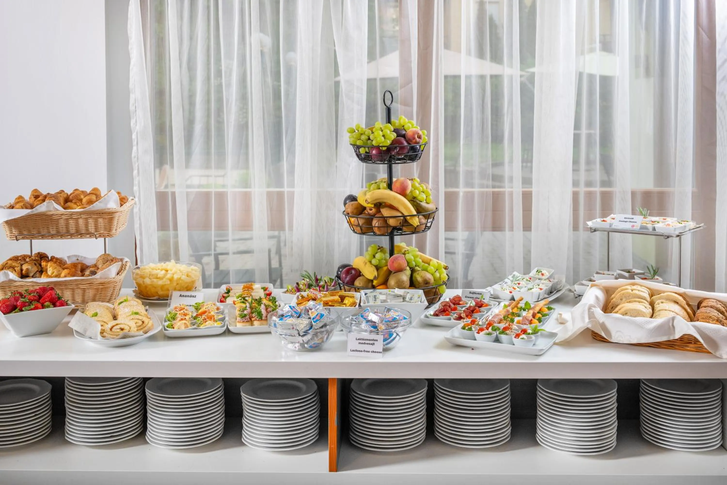 Breakfast in Corvin Hotel Budapest Residence