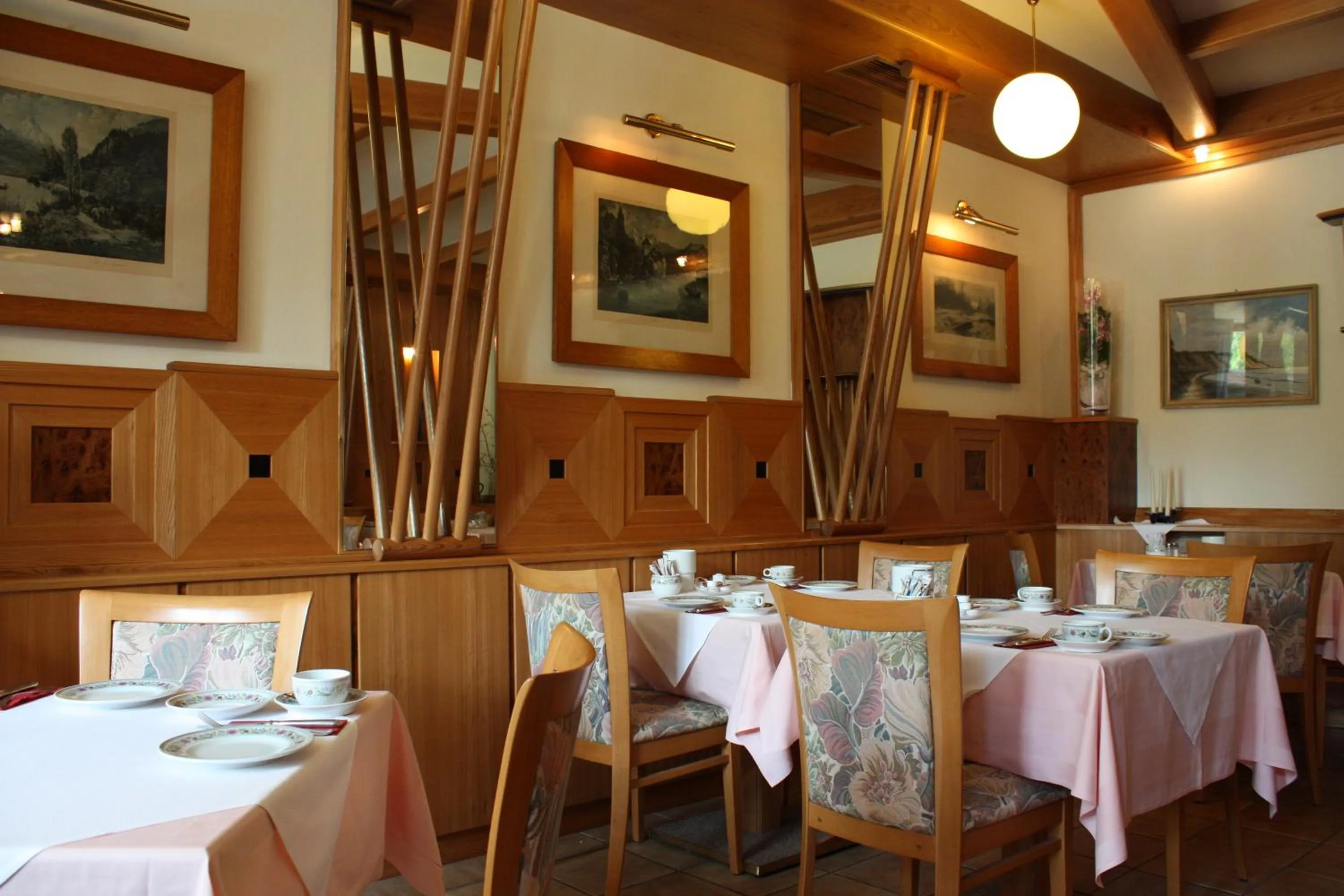 Restaurant/places to eat in Hotel Königsseer Hof