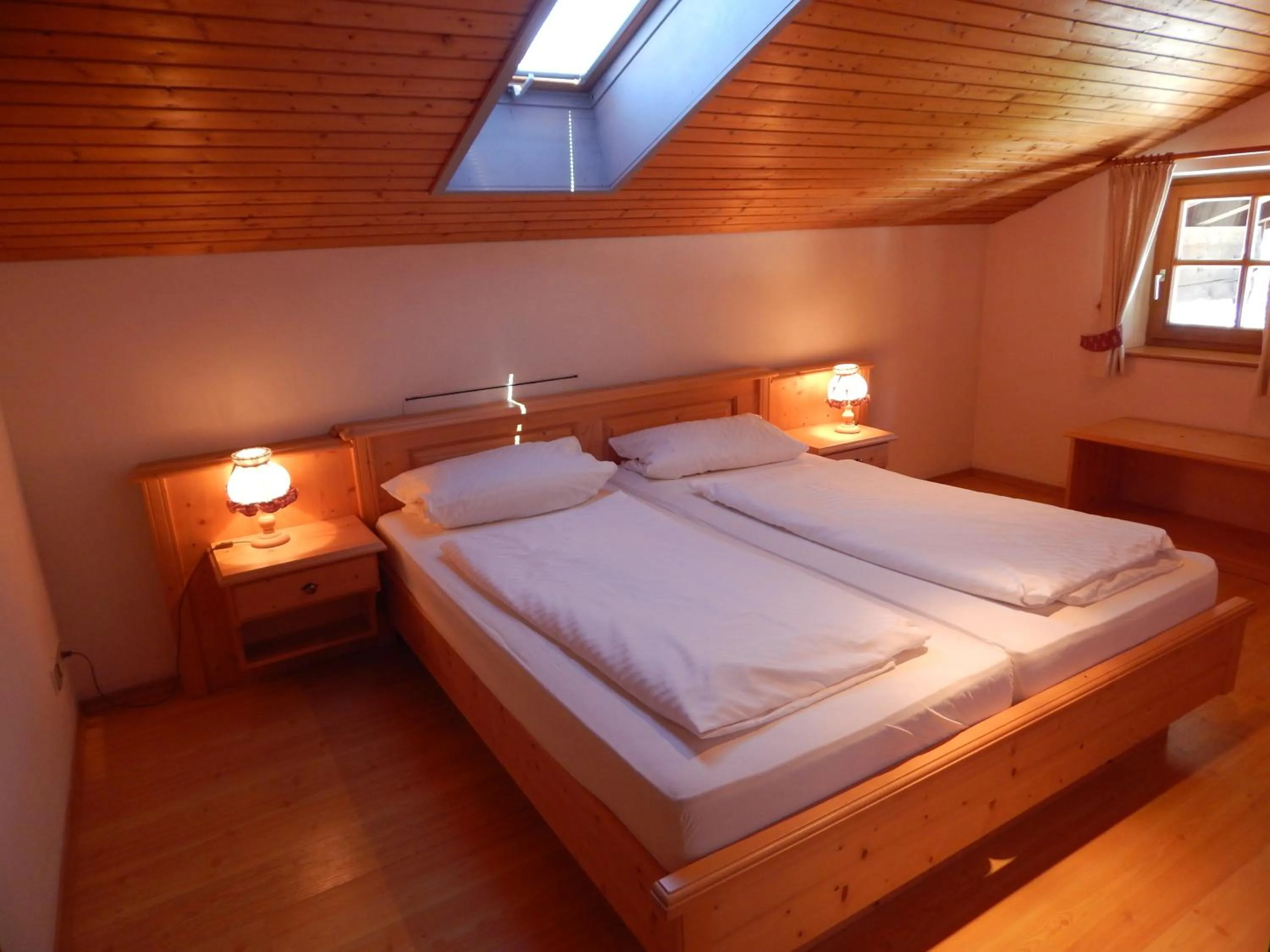 Bed in Hotel Königsseer Hof