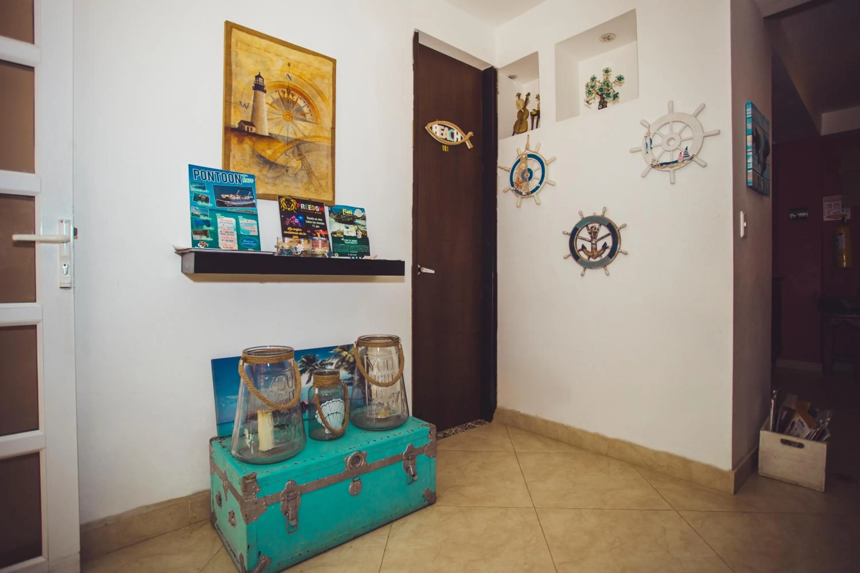 TV and multimedia in Summer House Inn San Andres