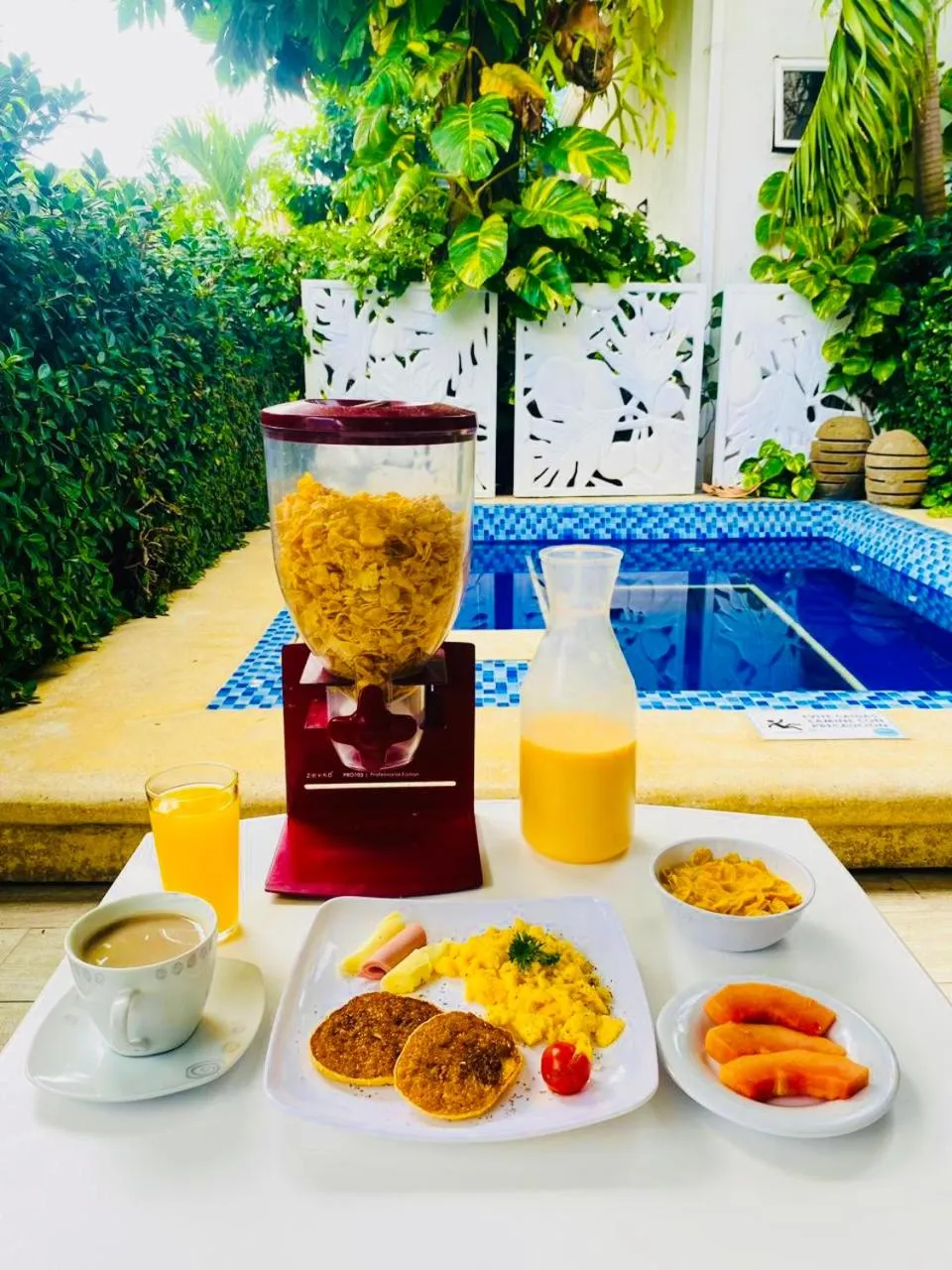 Breakfast in Summer House Inn San Andres