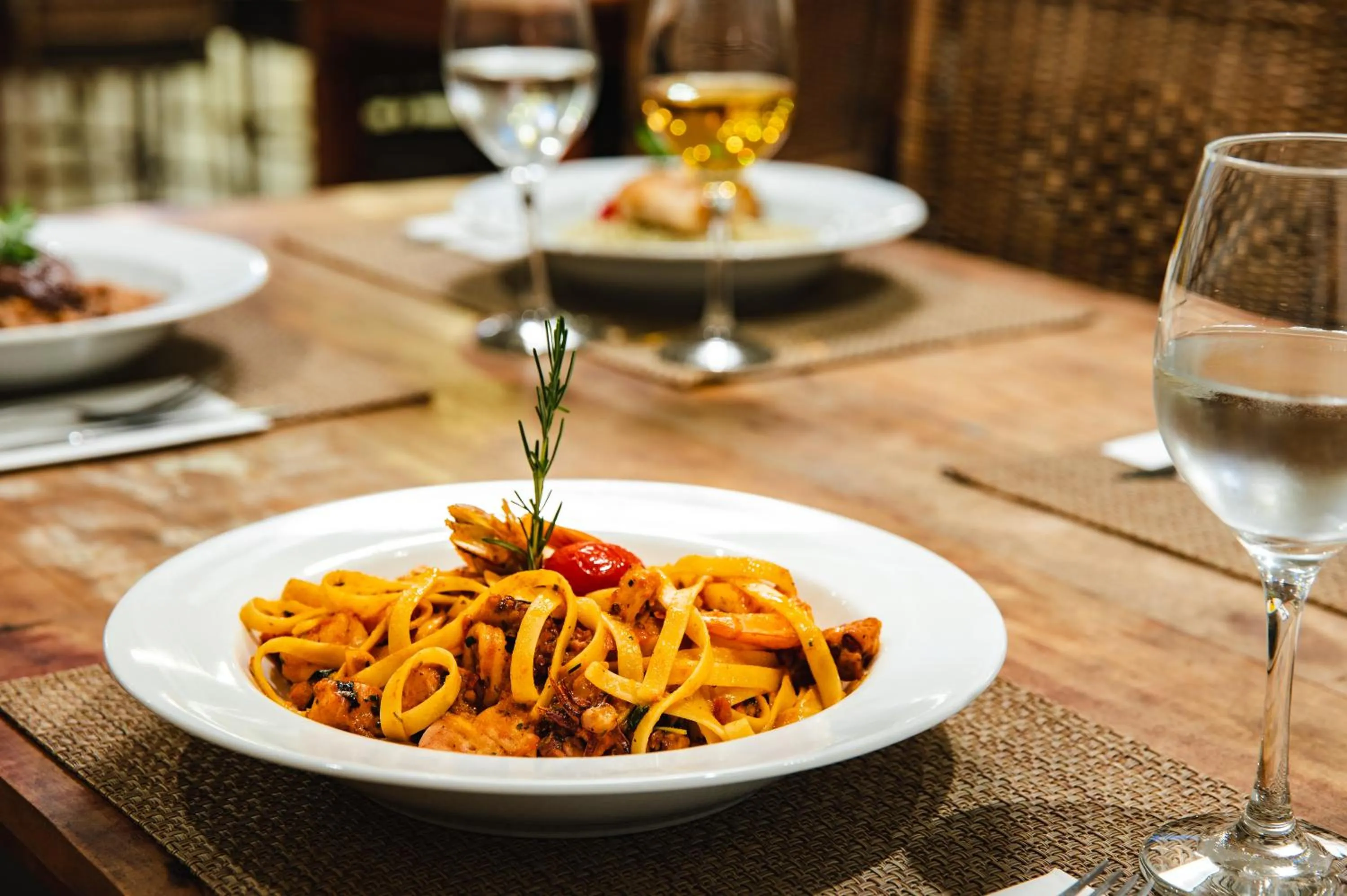 Restaurant/places to eat in Slaviero Ingleses Convention