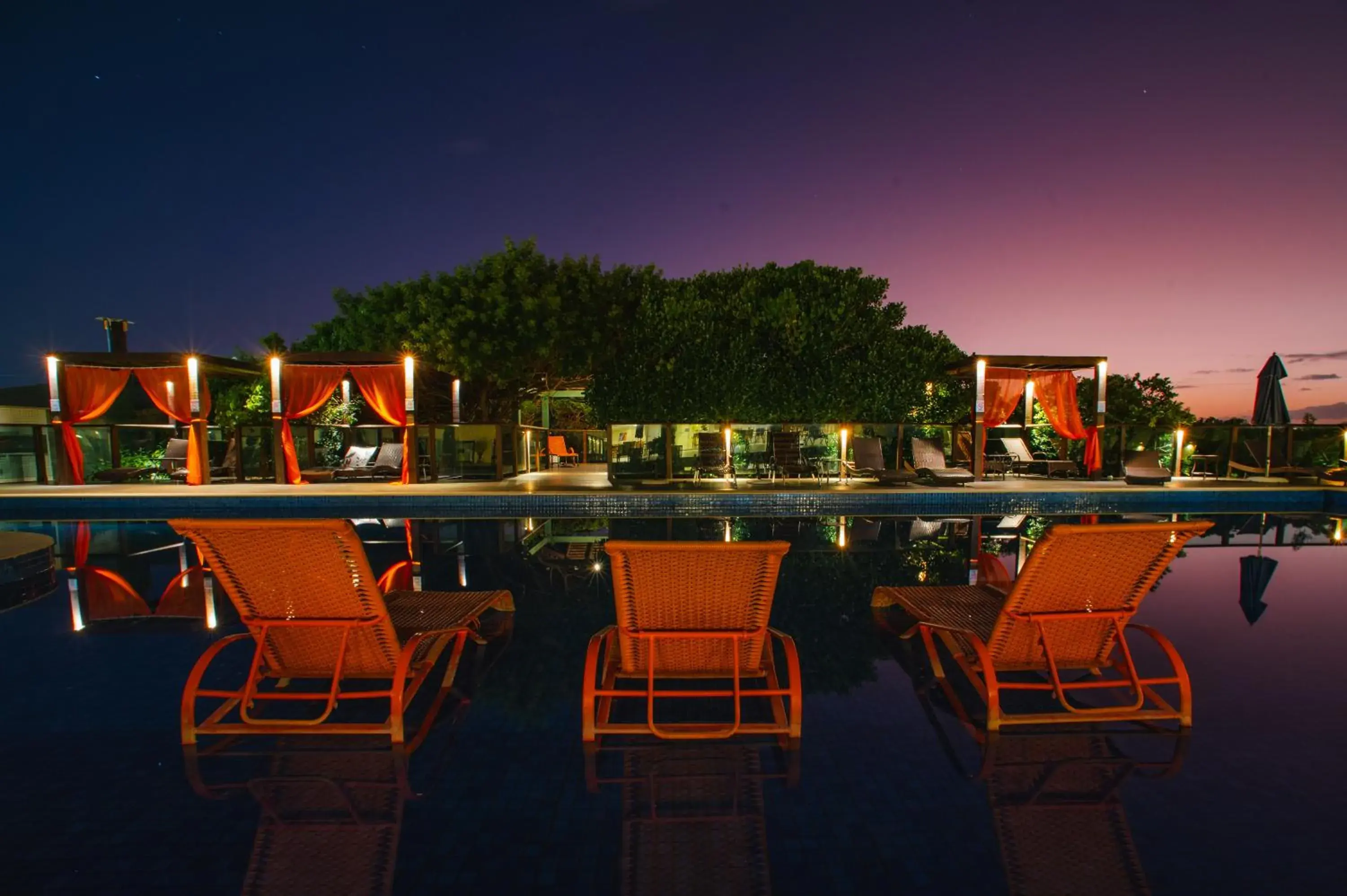 Pool view in Slaviero Ingleses Convention Pool view in Slaviero Ingleses Convention
