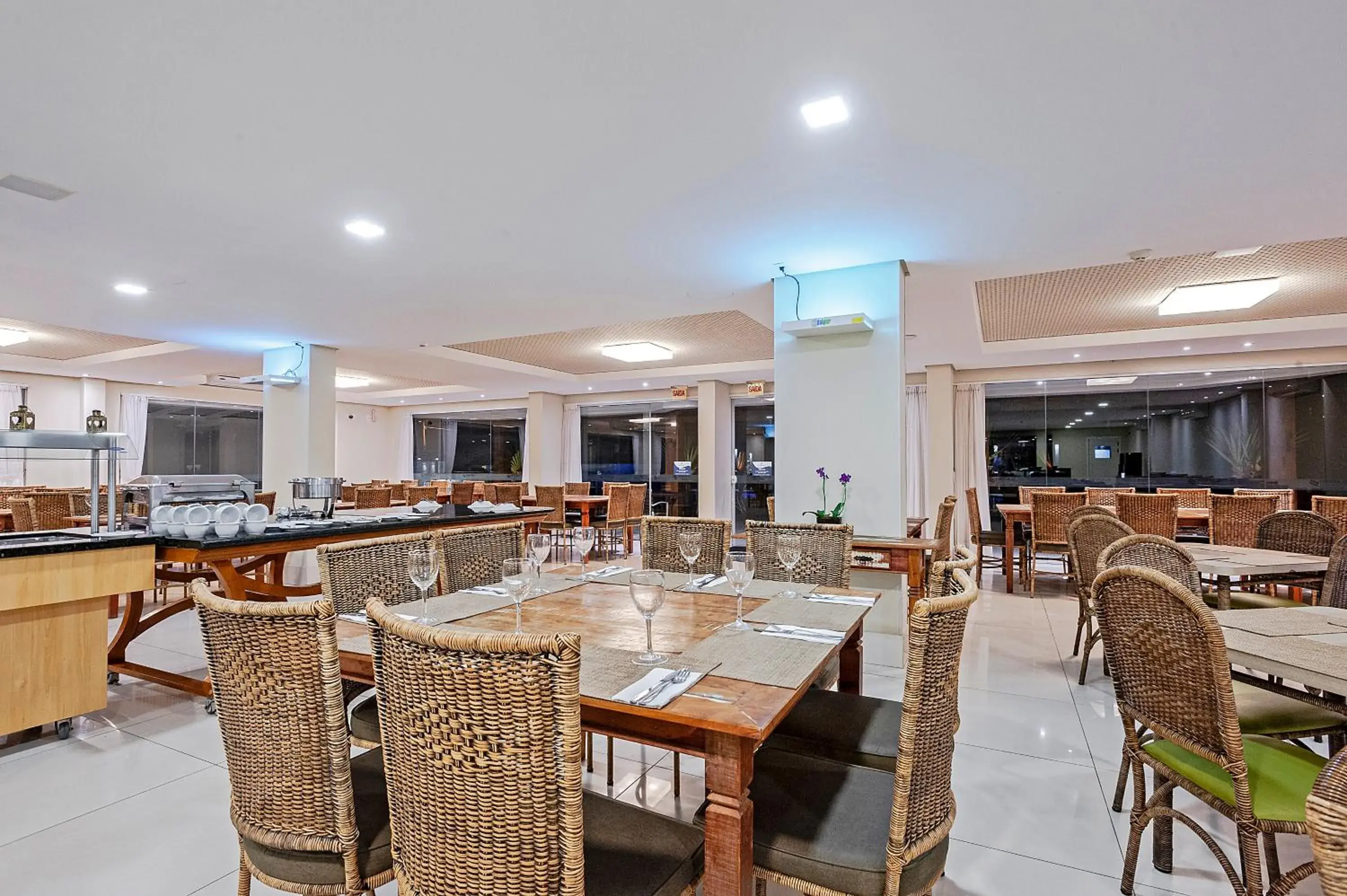 Restaurant/places to eat in Slaviero Ingleses Convention Restaurant/places to eat in Slaviero Ingleses Convention