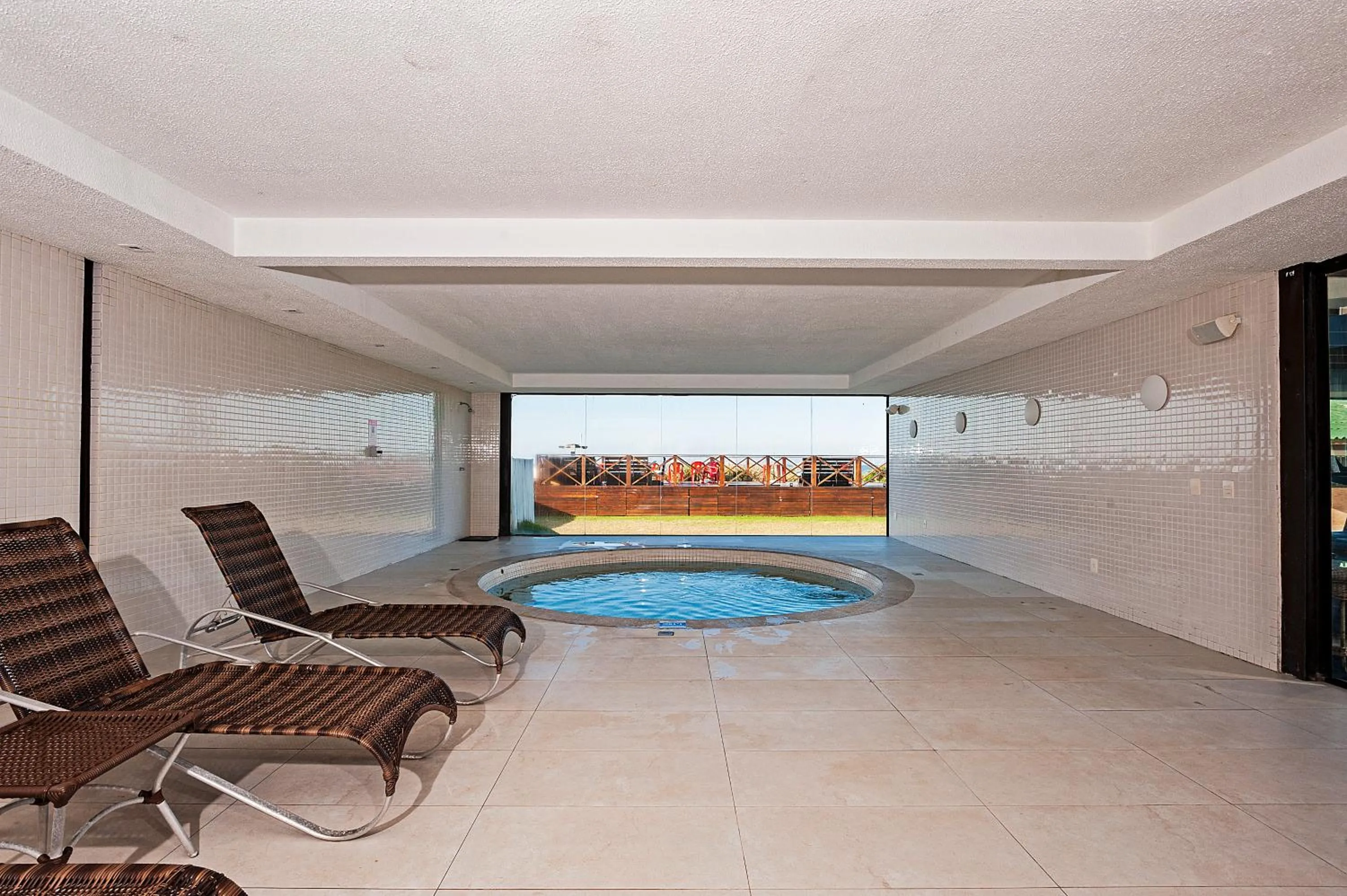 Hot Tub in Slaviero Ingleses Convention