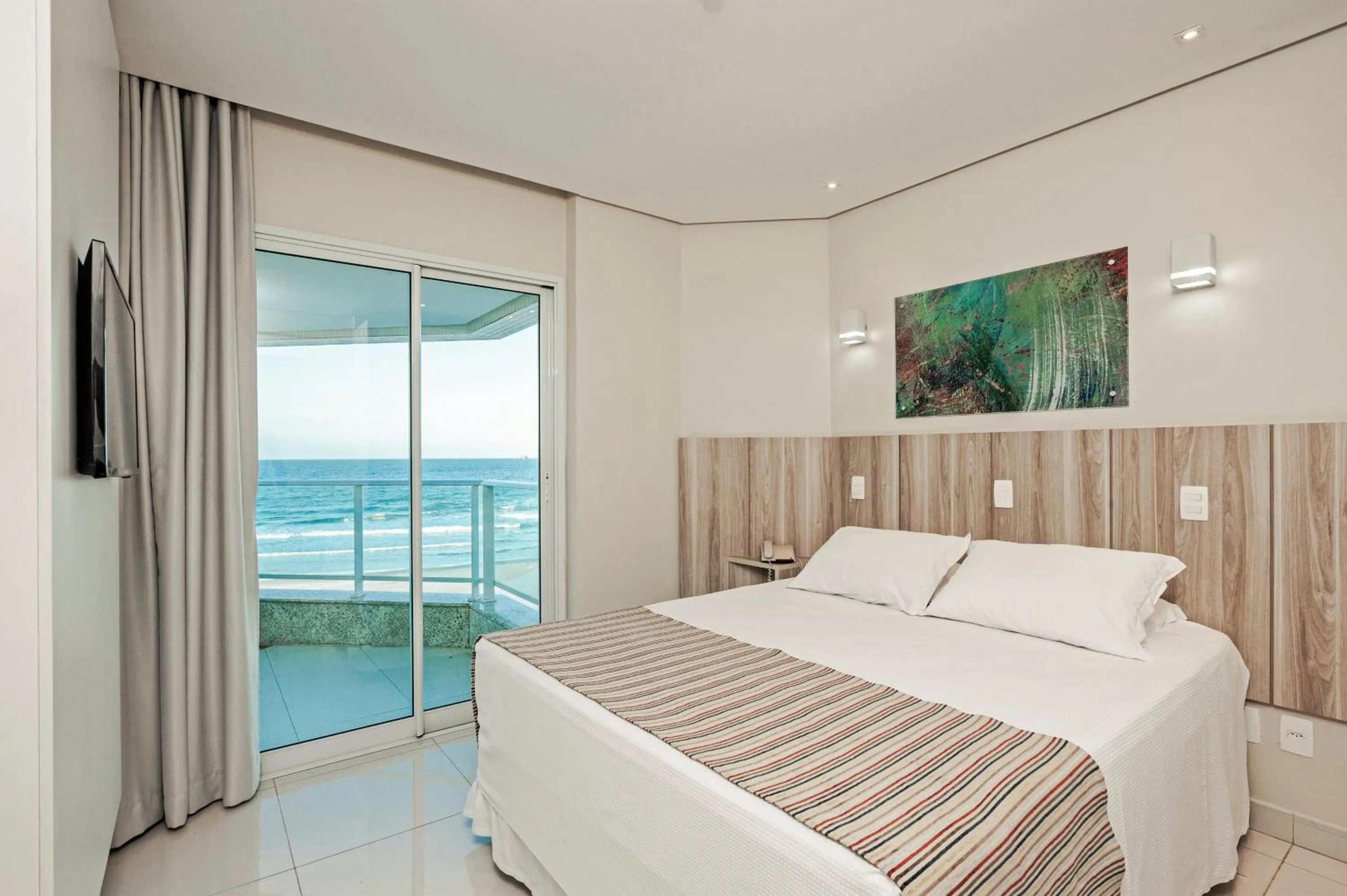 Bed in Slaviero Ingleses Convention