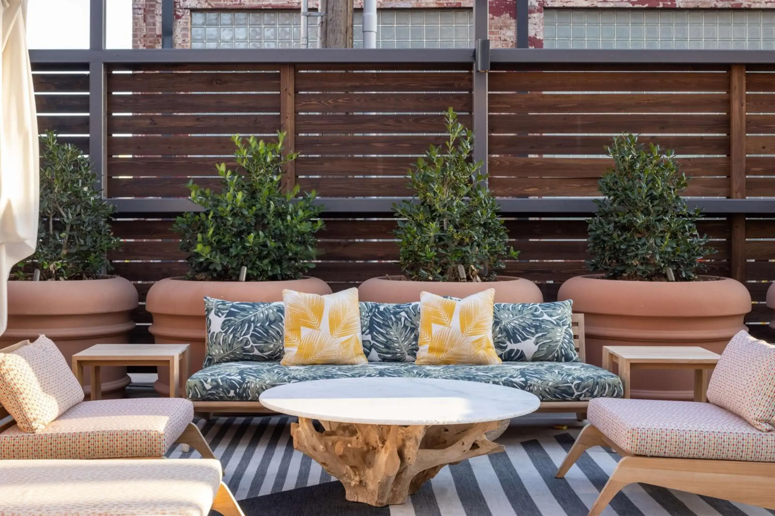 Lounge or bar in Fordson Hotel, in the Unbound Collection by Hyatt Lounge or bar in Fordson Hotel, in the Unbound Collection by Hyatt