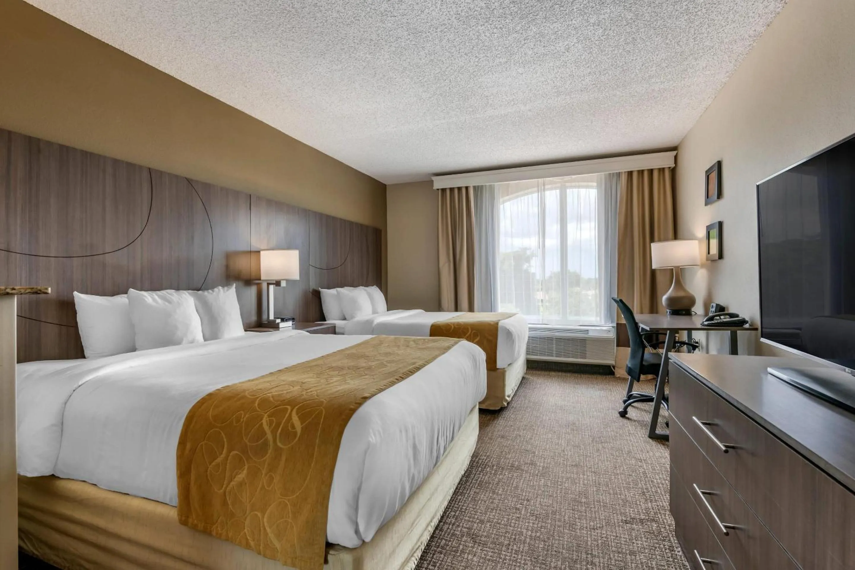 Bedroom, Bed in Comfort Suites Sawgrass