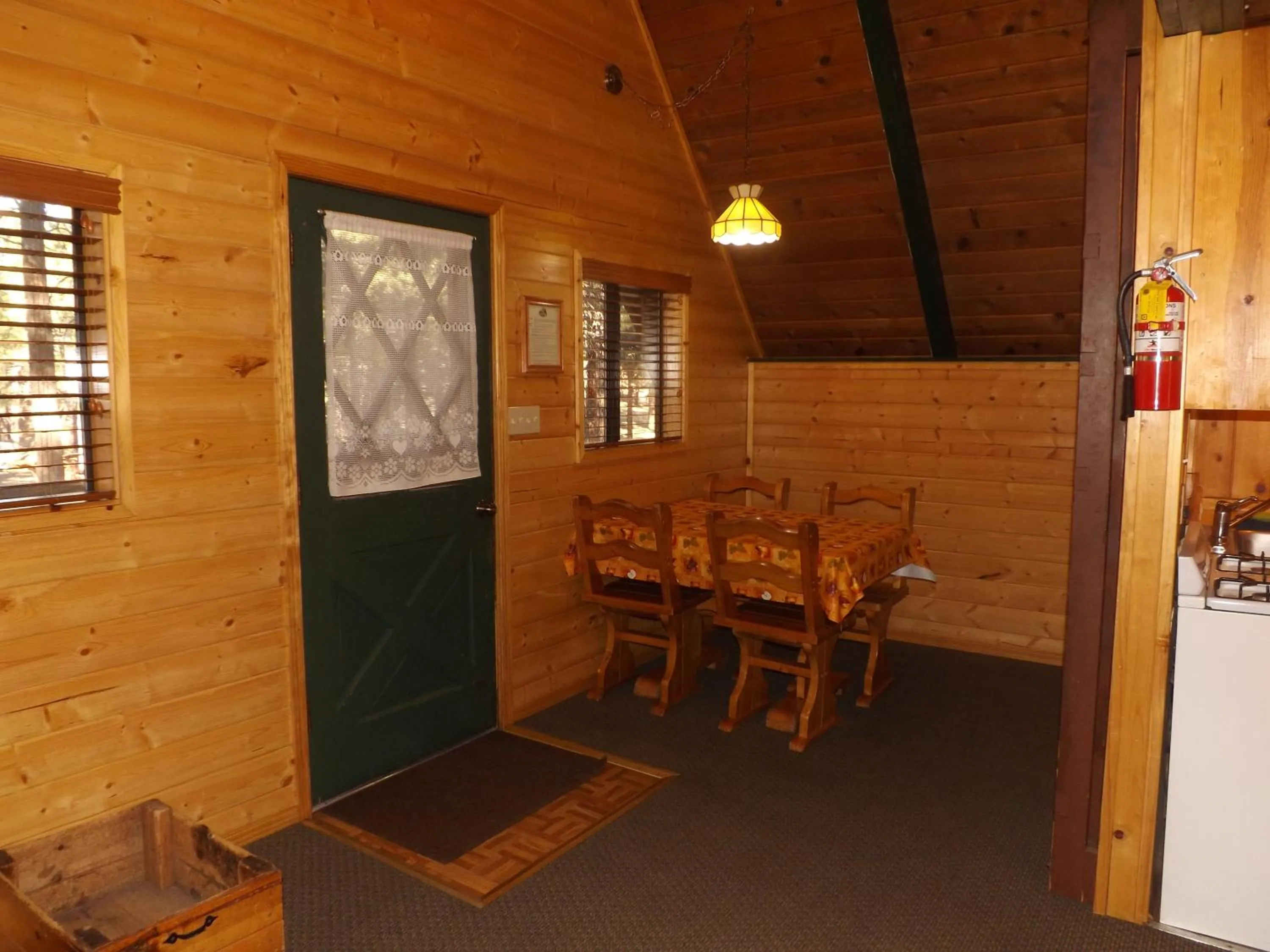 Arizona Mountain Inn & Cabins