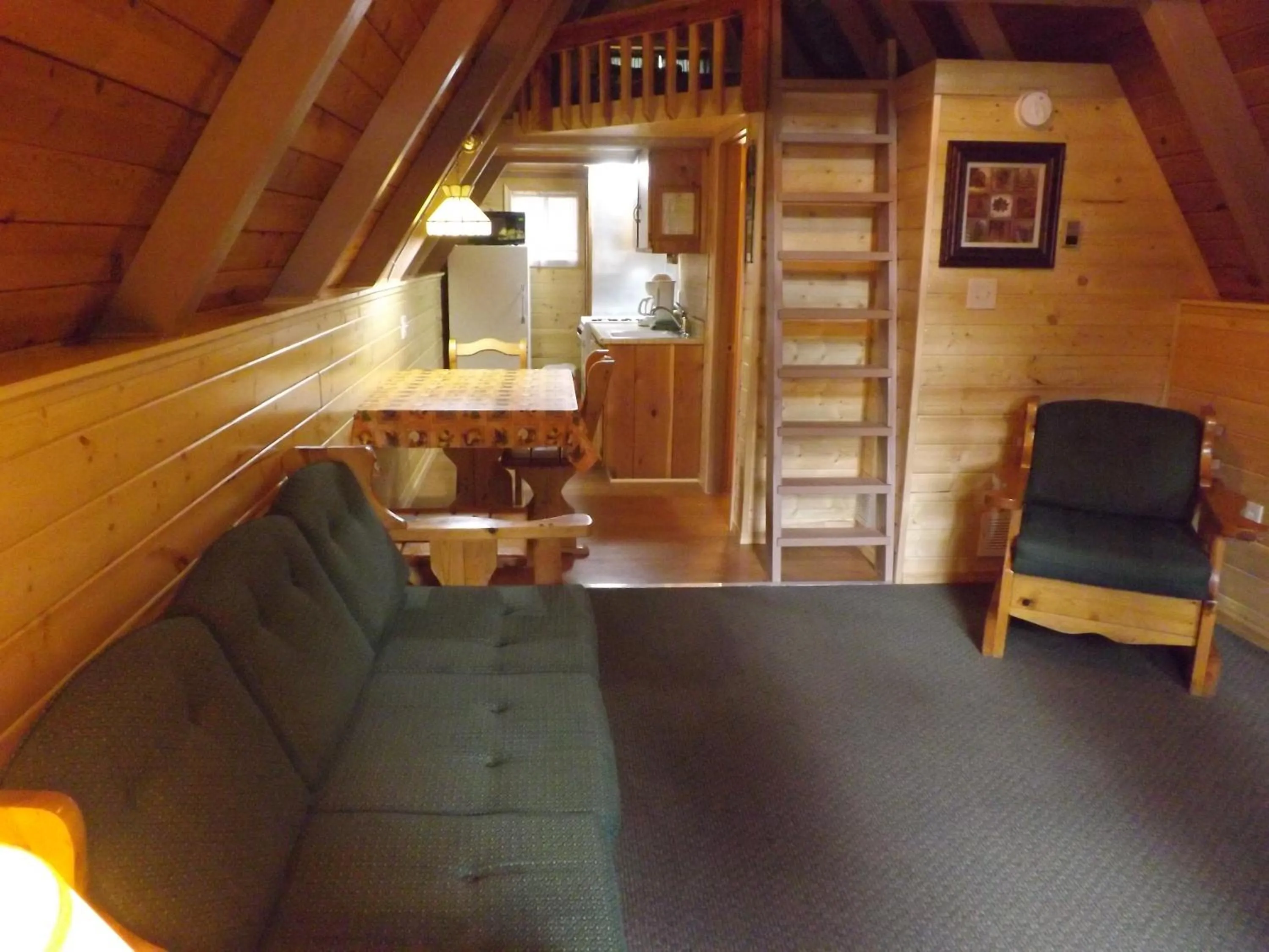 Coffee/tea facilities in Arizona Mountain Inn & Cabins