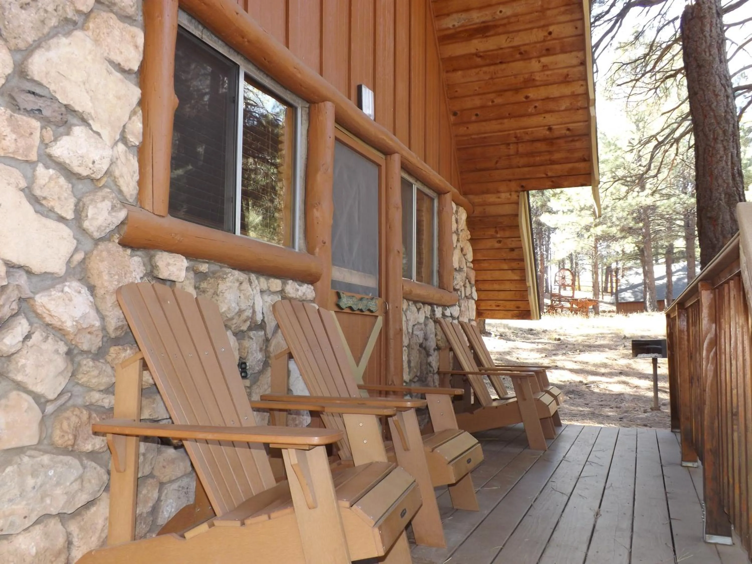 Arizona Mountain Inn & Cabins