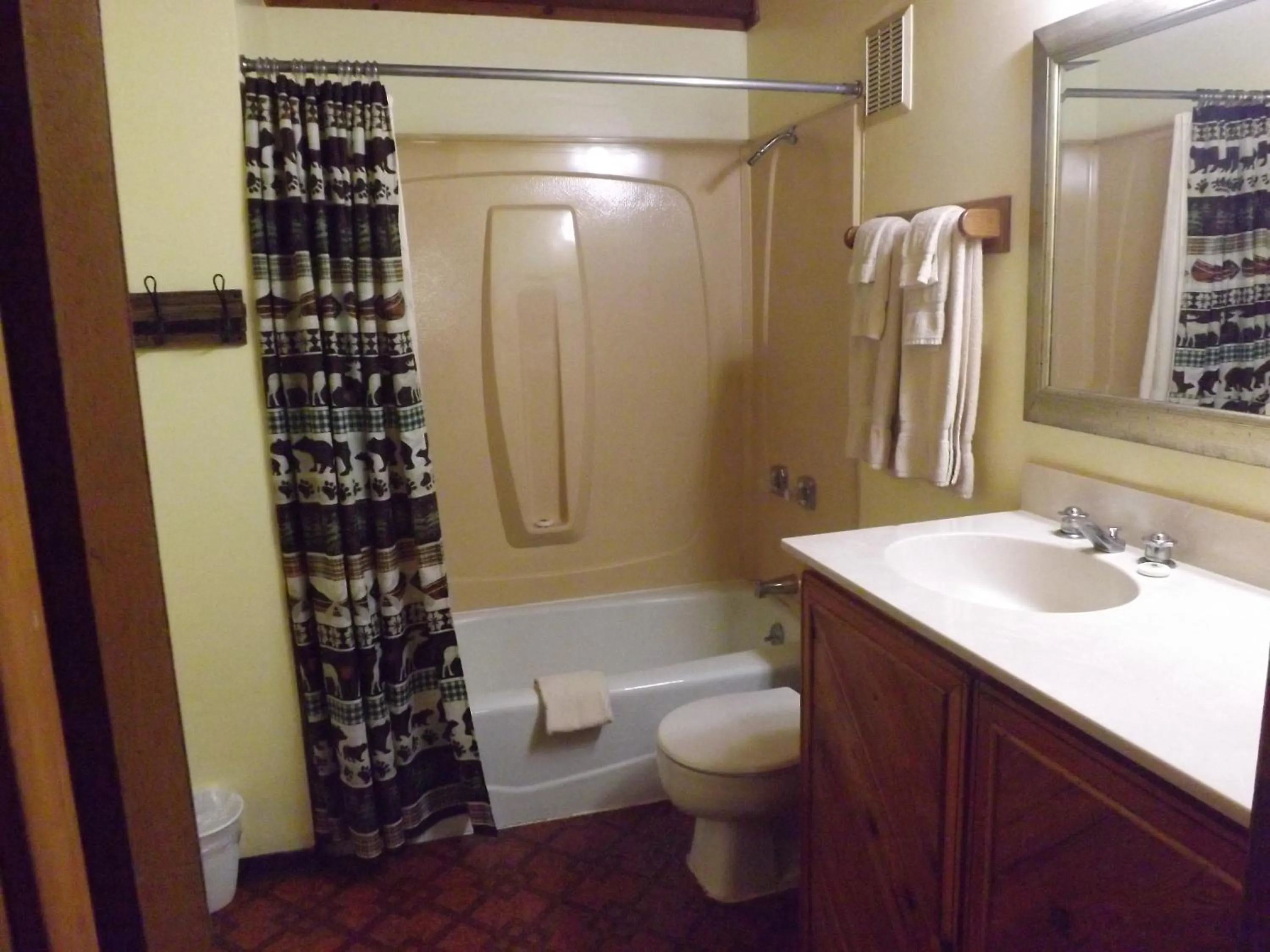 Arizona Mountain Inn & Cabins