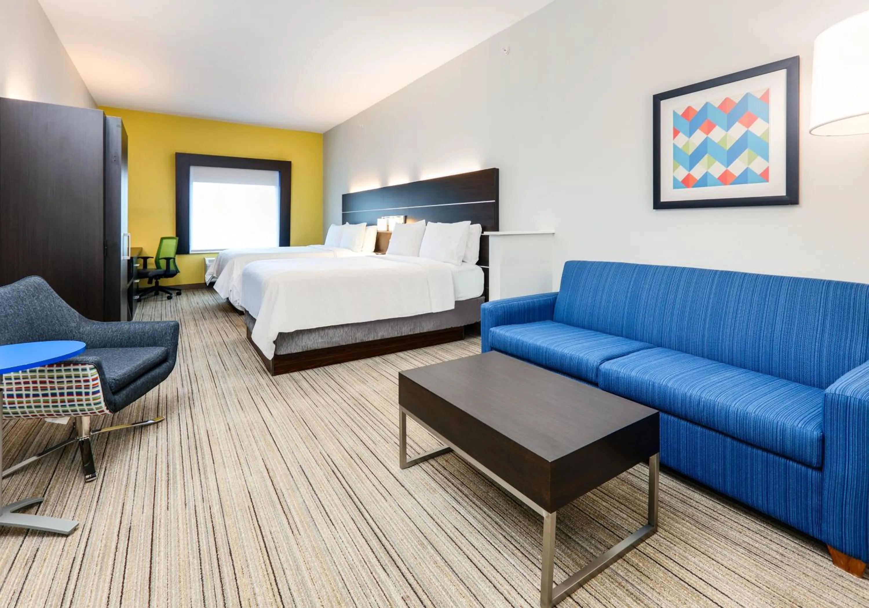 Photo of the whole room, Bed in Holiday Inn Express Hotel & Suites Cleburne by IHG