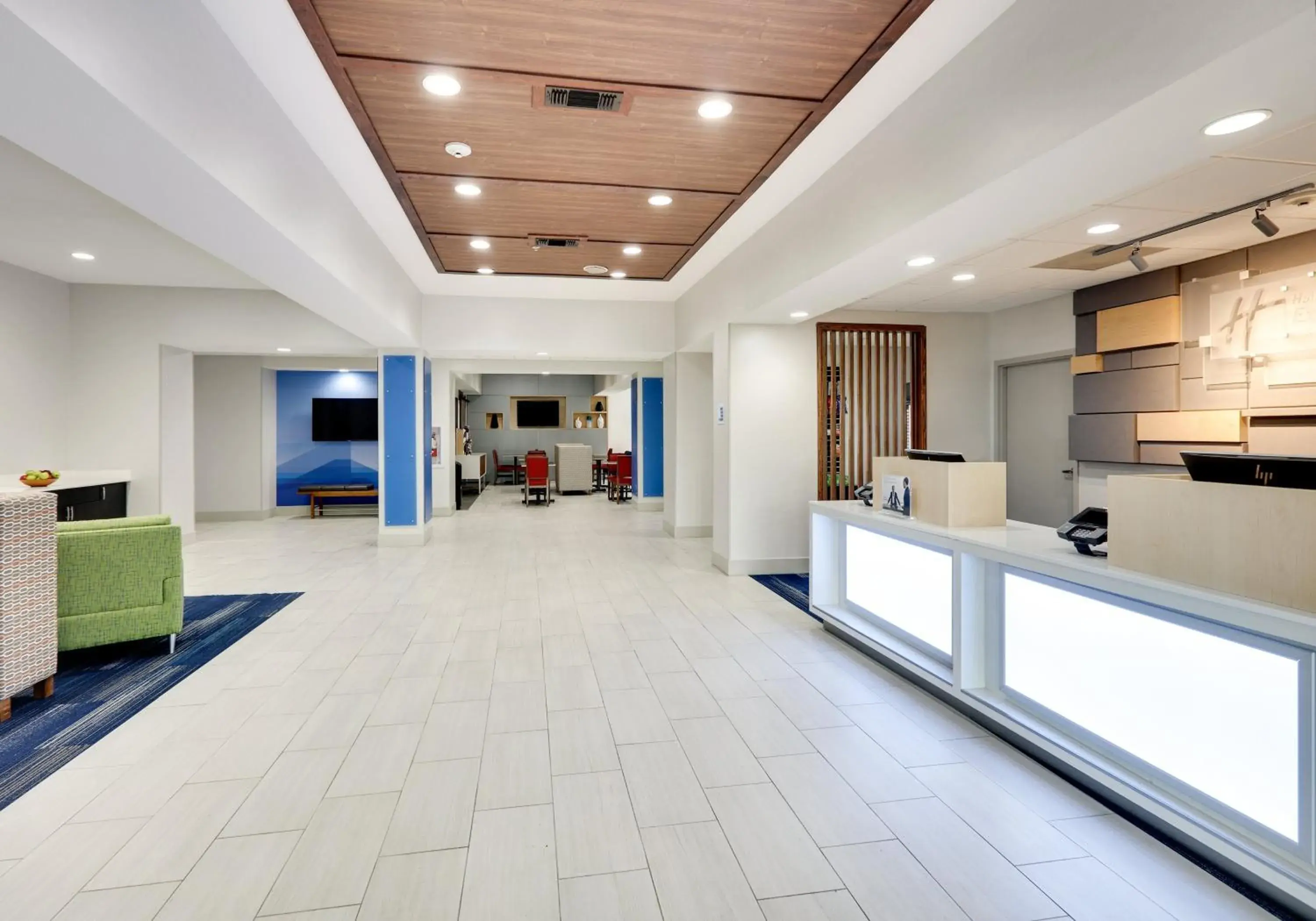 Property building in Holiday Inn Express Hotel & Suites Cleburne by IHG Property building in Holiday Inn Express Hotel & Suites Cleburne by IHG