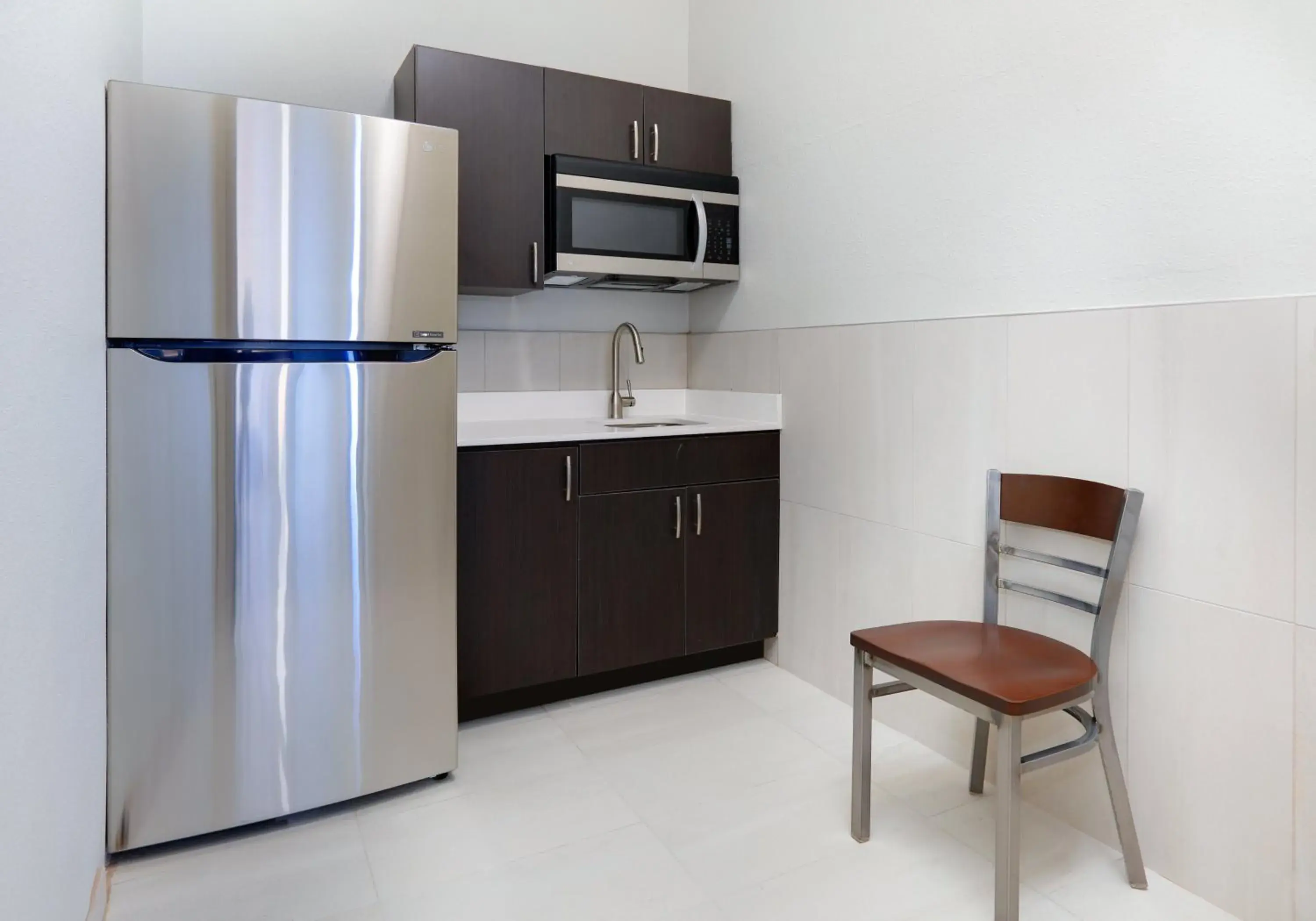 Photo of the whole room in Holiday Inn Express Hotel & Suites Cleburne by IHG Photo of the whole room in Holiday Inn Express Hotel & Suites Cleburne by IHG