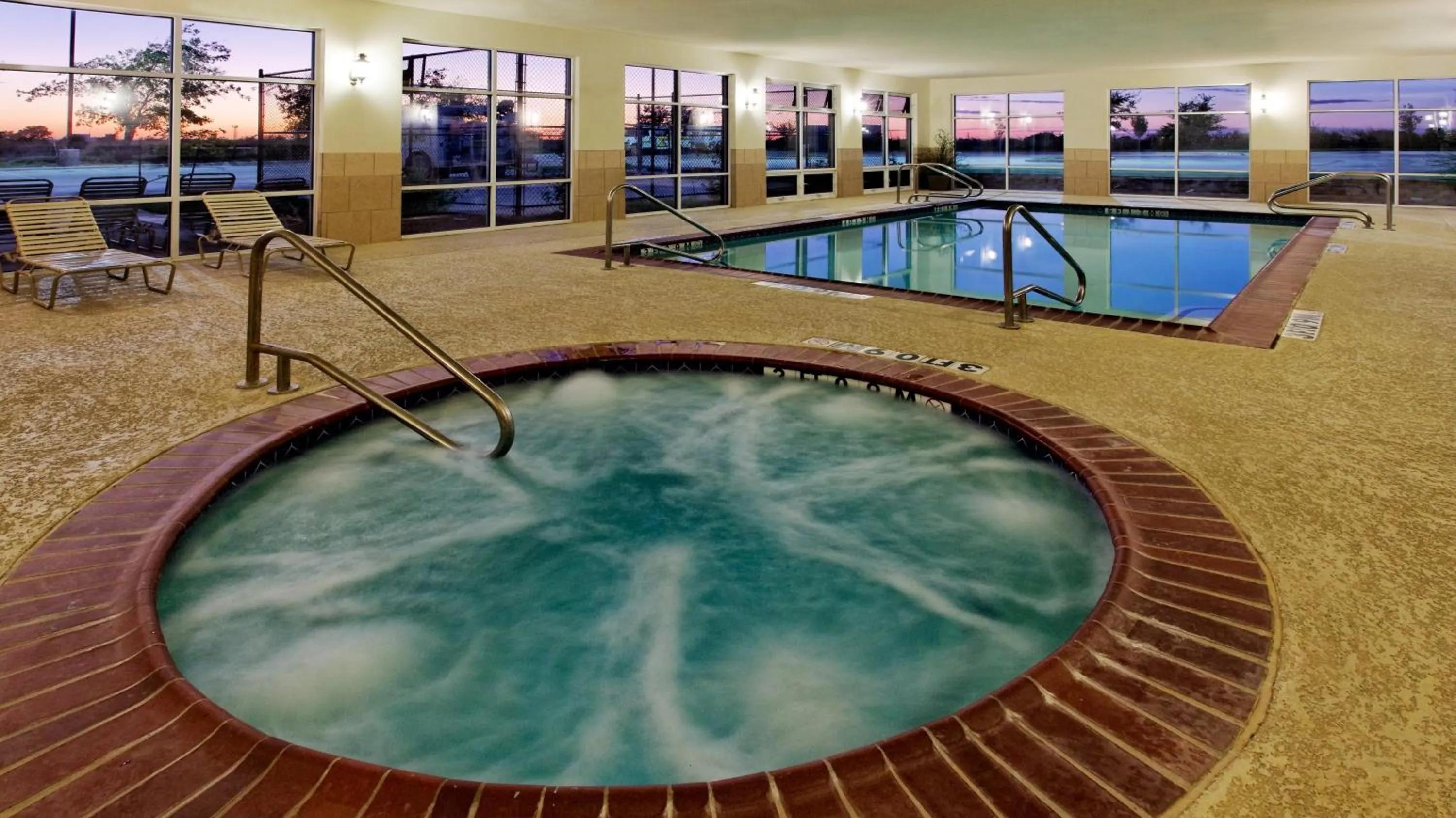 Swimming pool in Holiday Inn Express Hotel & Suites Cleburne by IHG