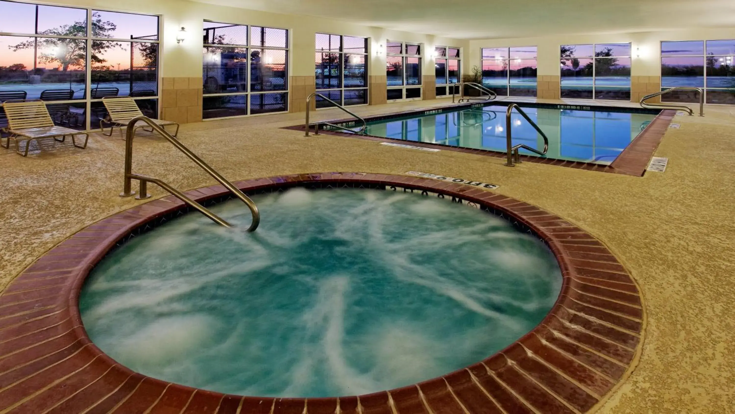 Swimming pool in Holiday Inn Express Hotel & Suites Cleburne by IHG Swimming pool in Holiday Inn Express Hotel & Suites Cleburne by IHG