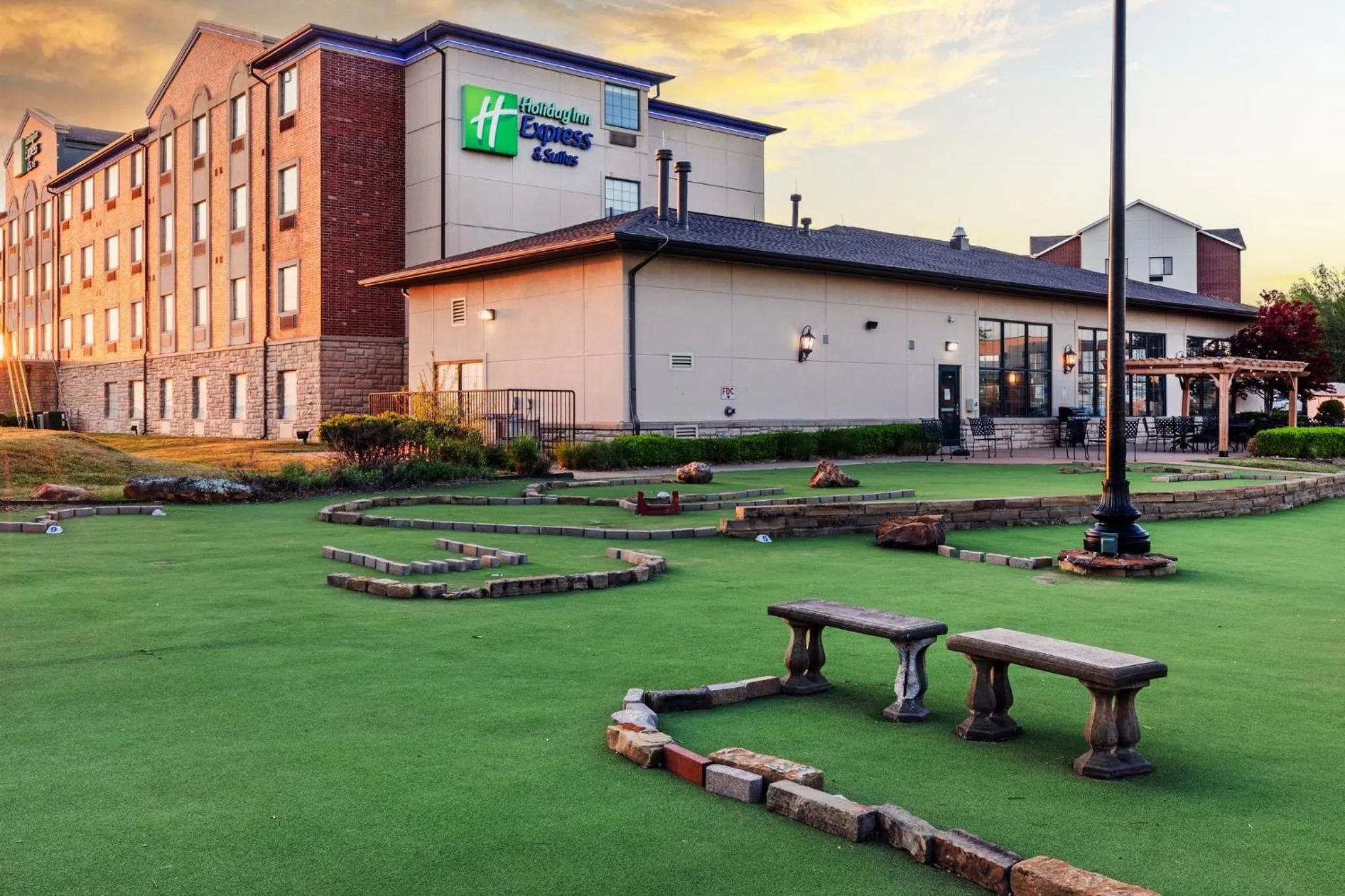 Golfcourse in Holiday Inn Express & Suites Tulsa S Broken Arrow Hwy 51 by IHG