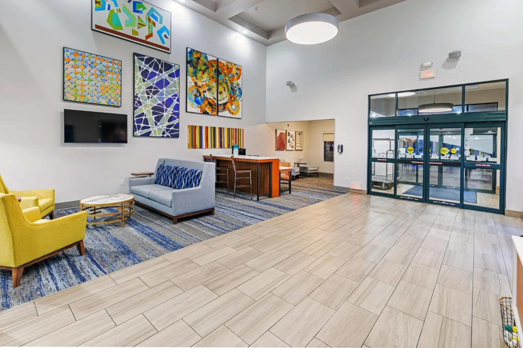 Property building in Holiday Inn Express & Suites Tulsa S Broken Arrow Hwy 51 by IHG