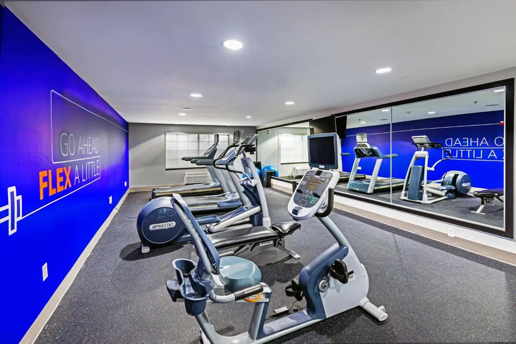 Spa and wellness centre/facilities in Holiday Inn Express & Suites Tulsa S Broken Arrow Hwy 51 by IHG Spa and wellness centre/facilities in Holiday Inn Express & Suites Tulsa S Broken Arrow Hwy 51 by IHG