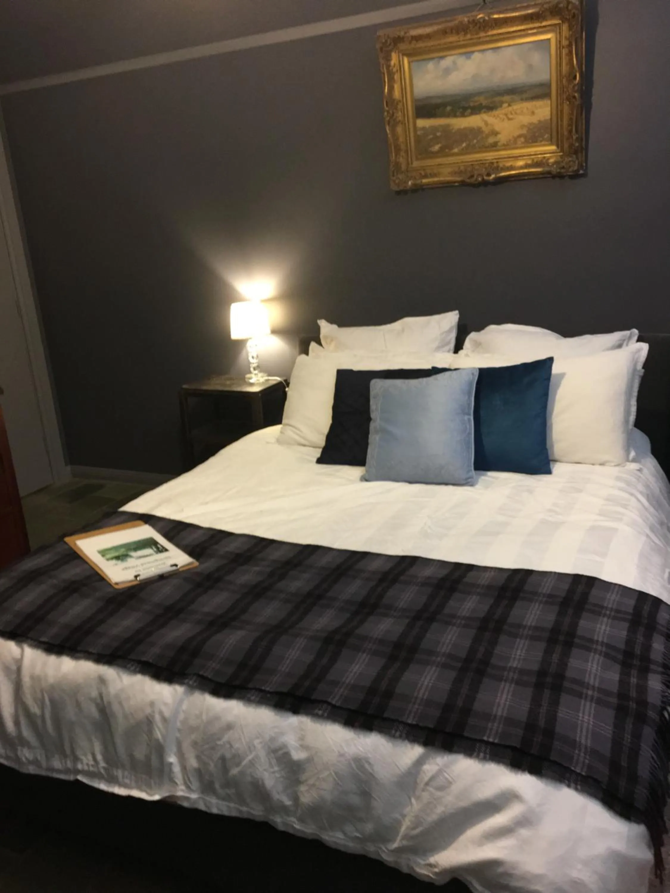 Photo of the whole room, Bed in Springmead B&B
