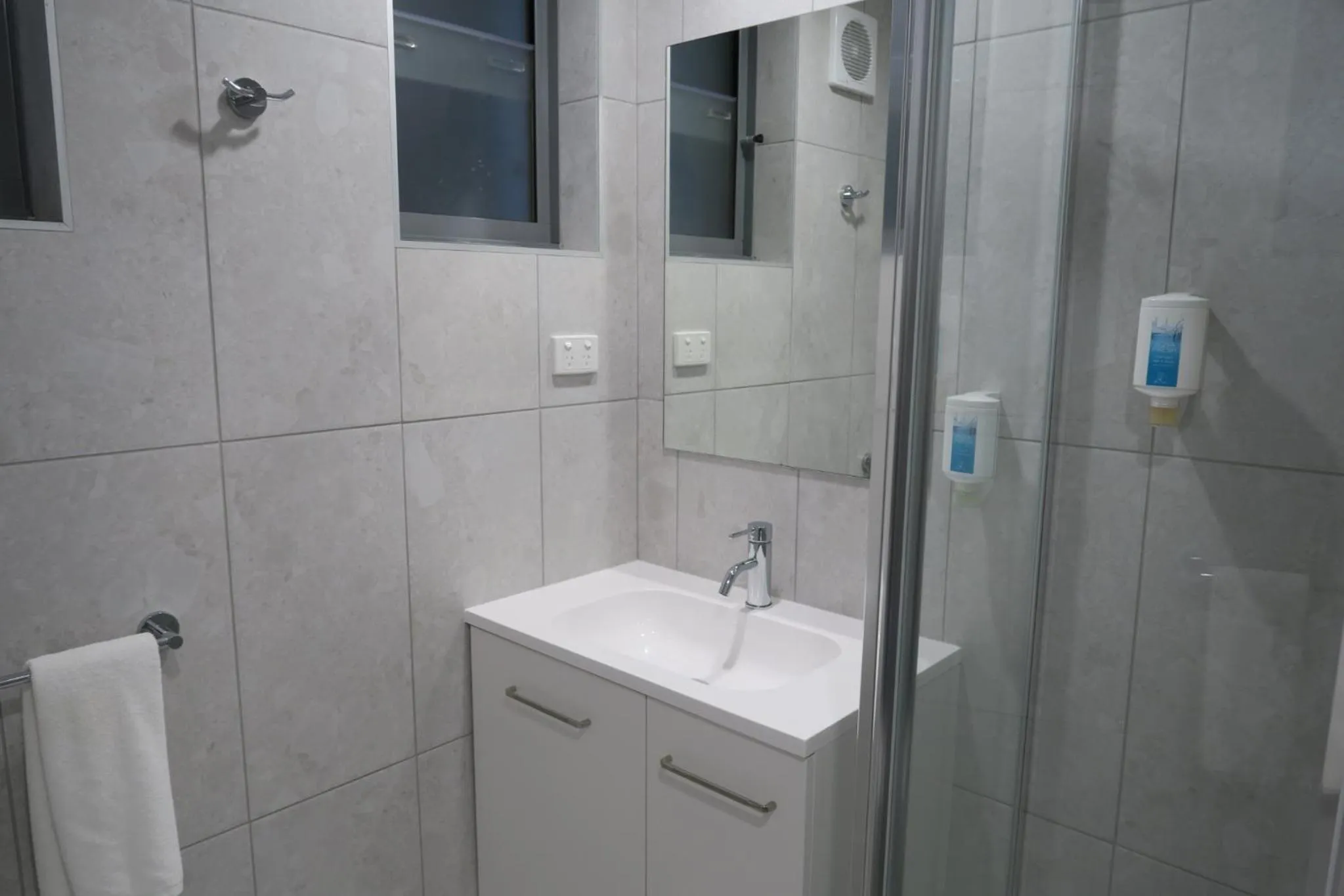 Bathroom in Tathra Hotel & Motel