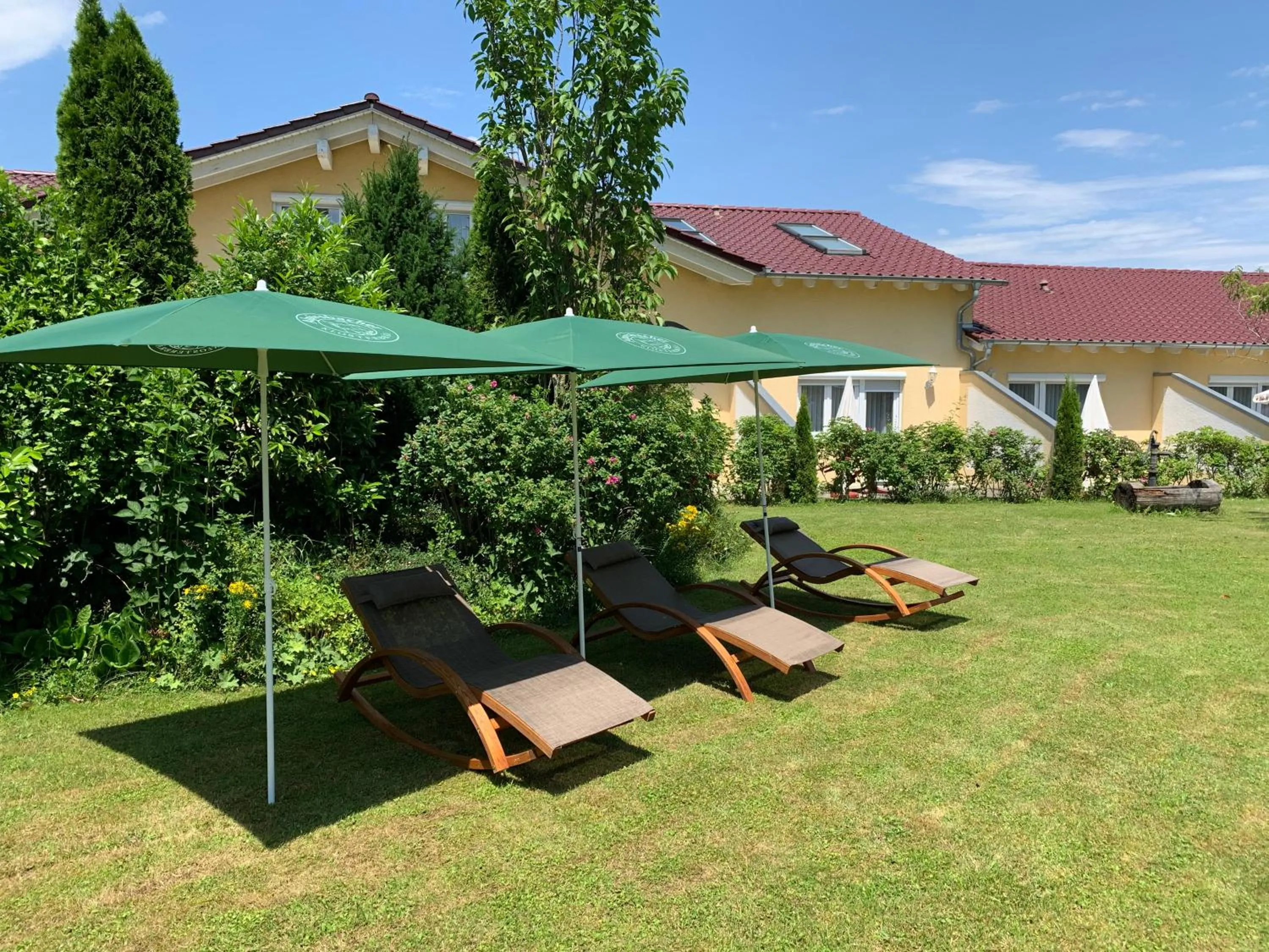Garden in Hotel Zum Fliegerwirt