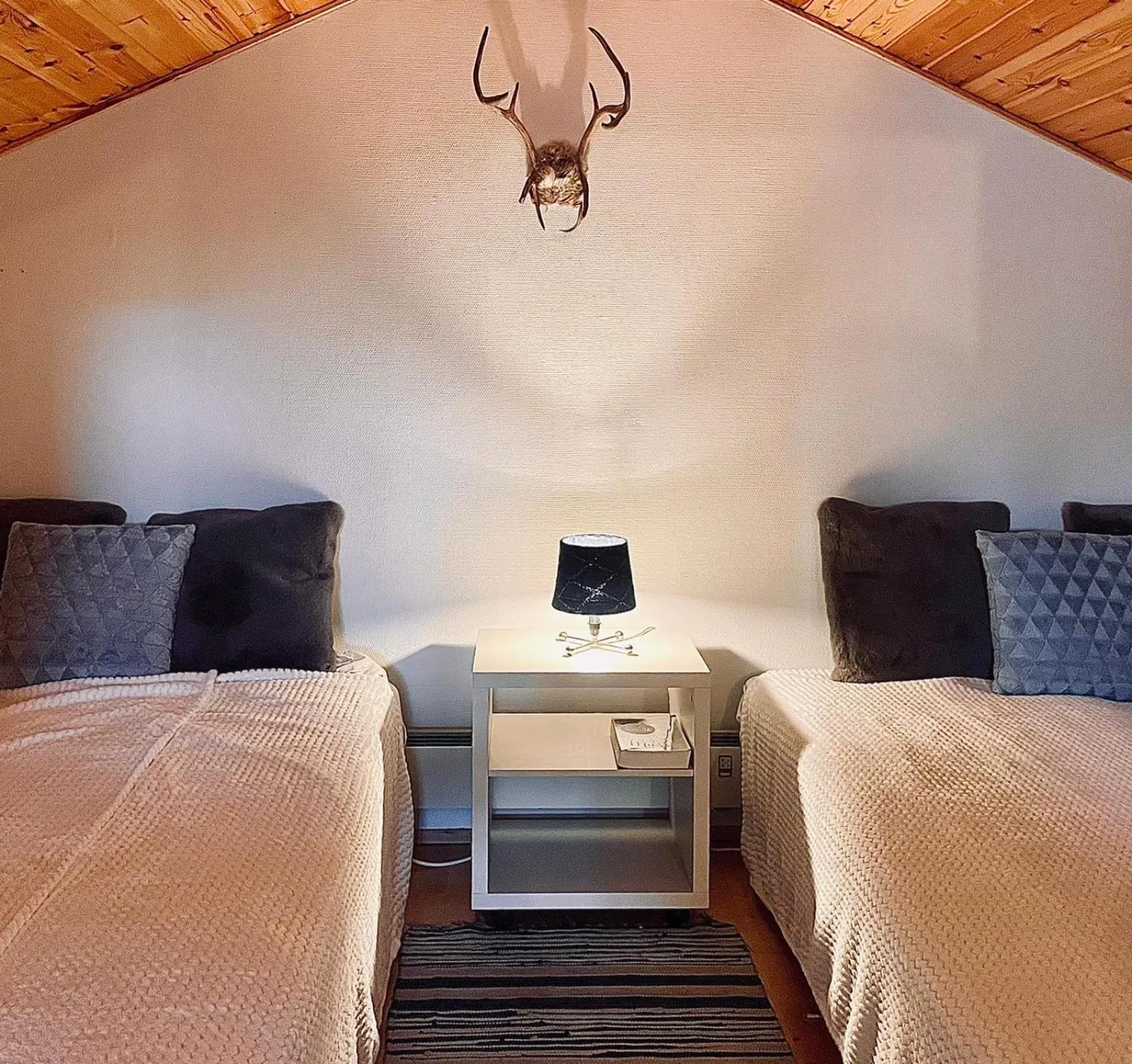 Bed in Paljakka Mökit