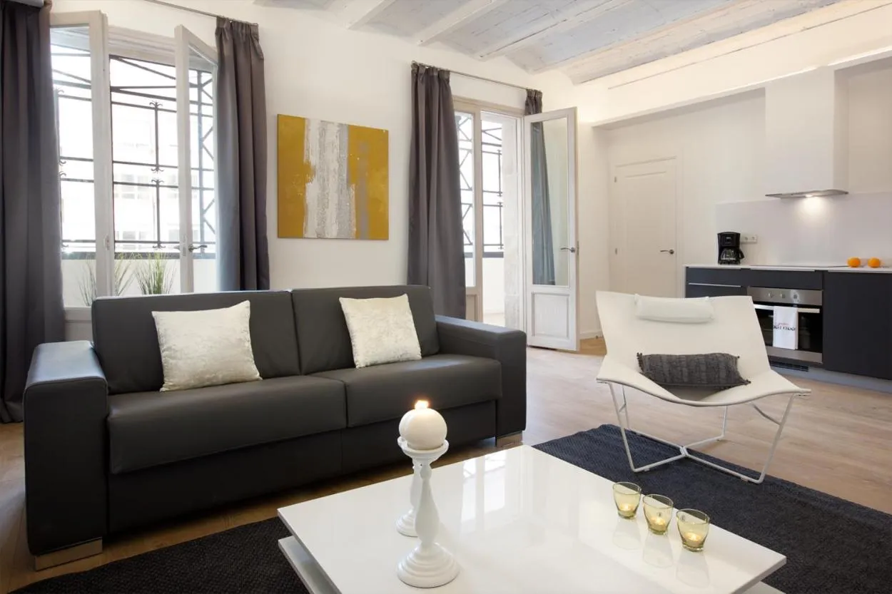 Living room in Rent Top Apartments Rambla Catalunya
