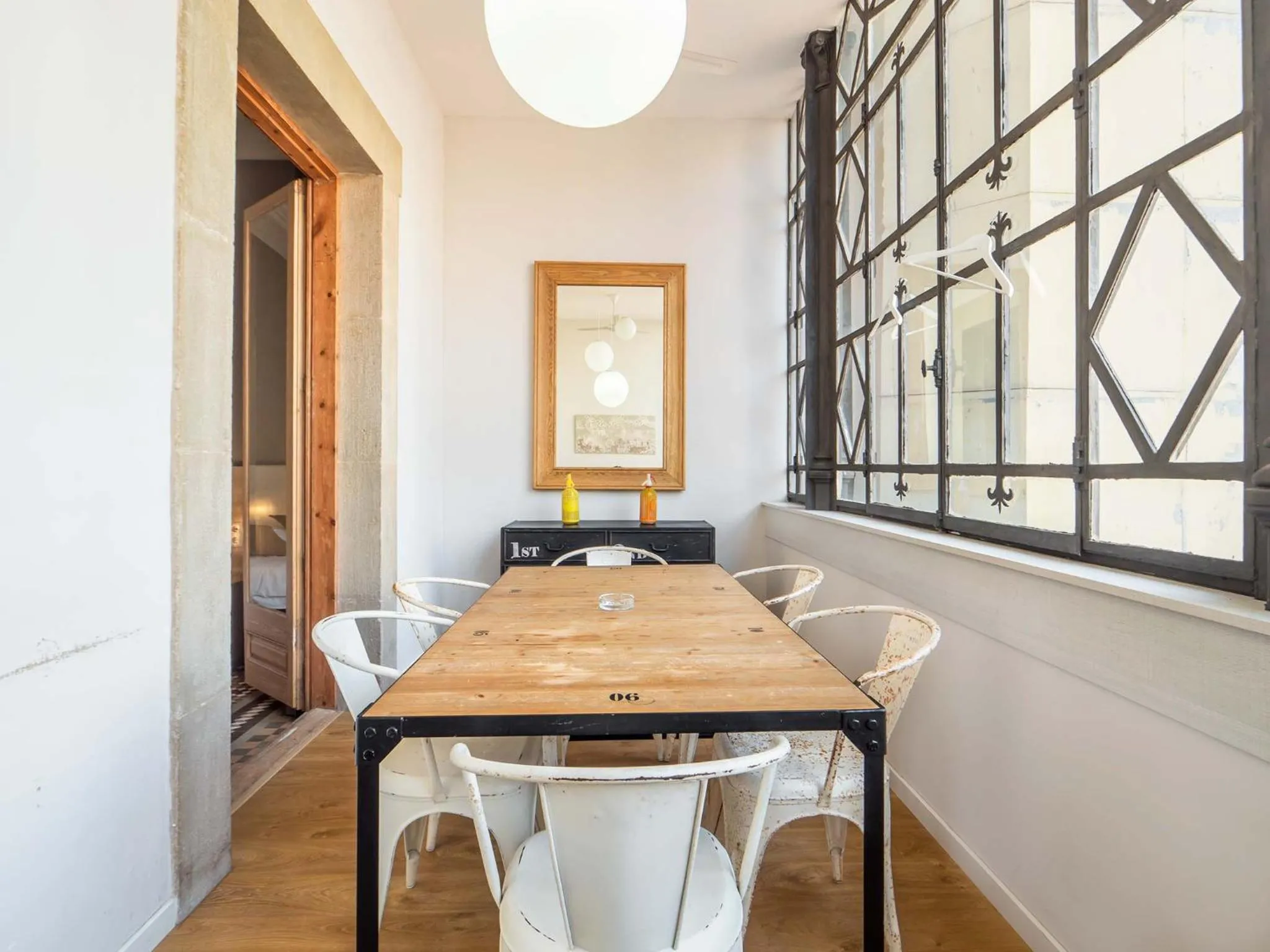 Seating area in Rent Top Apartments Rambla Catalunya