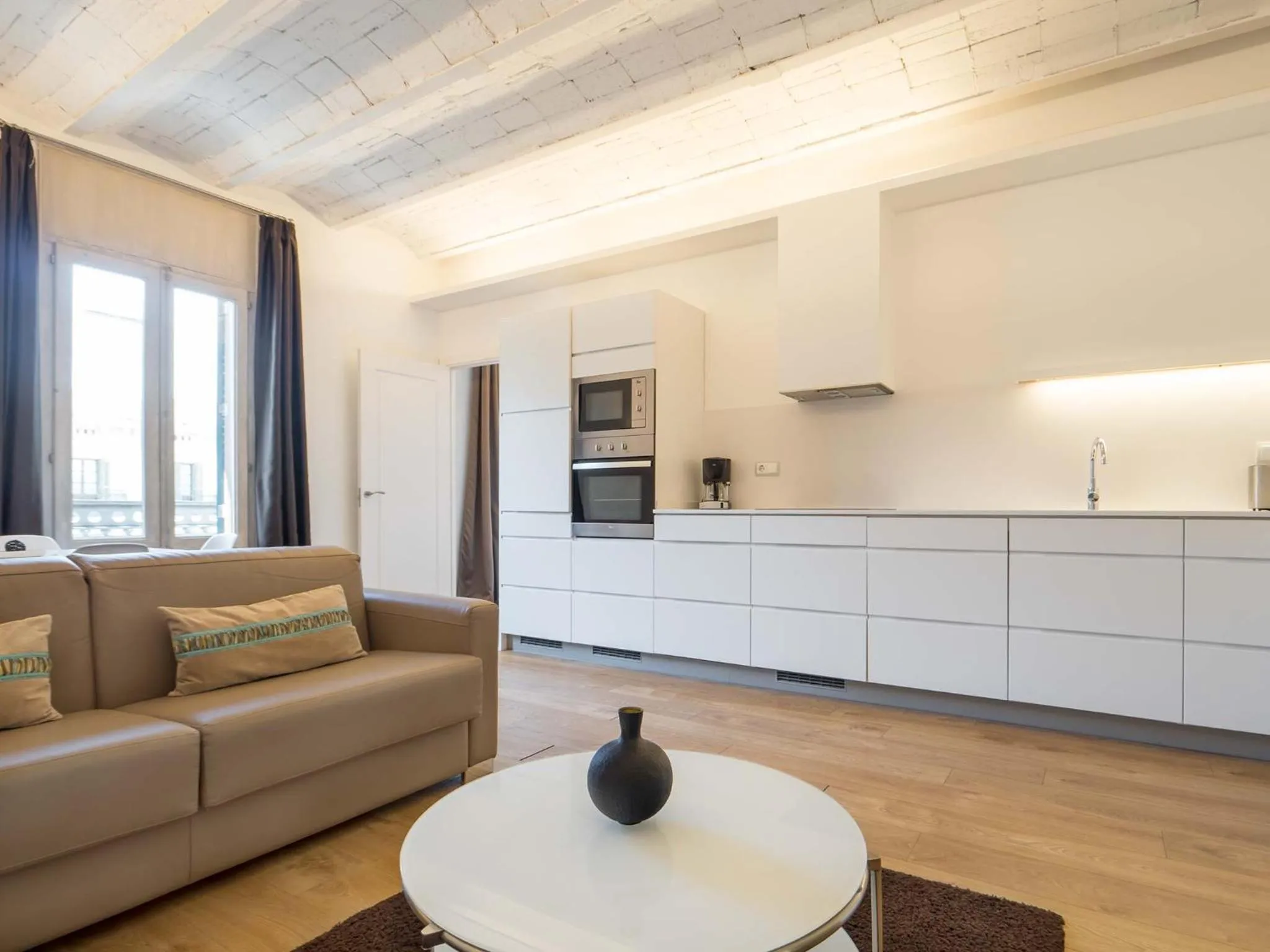 Kitchen or kitchenette in Rent Top Apartments Rambla Catalunya