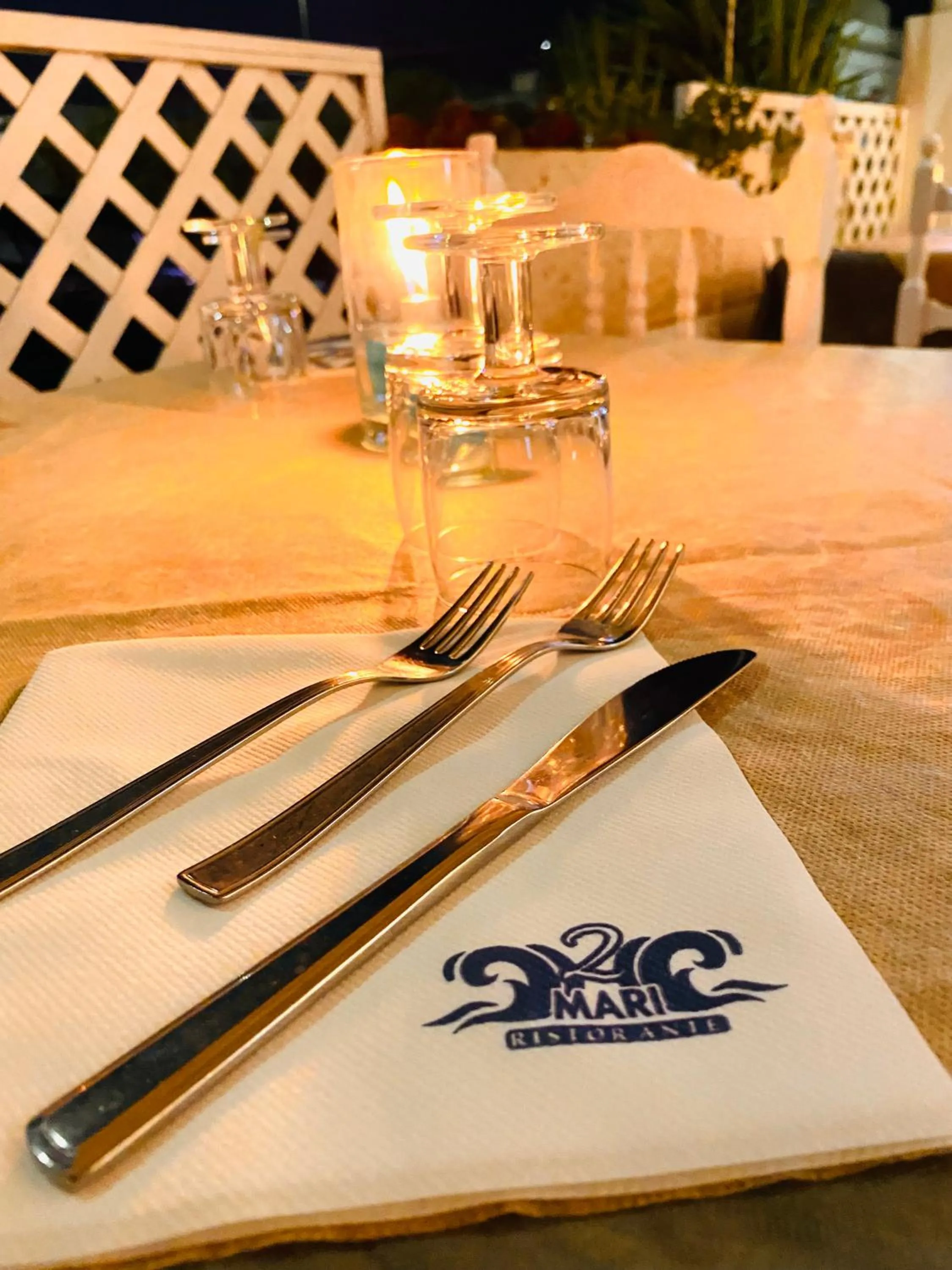 Restaurant/places to eat in Albergo 2 Mari