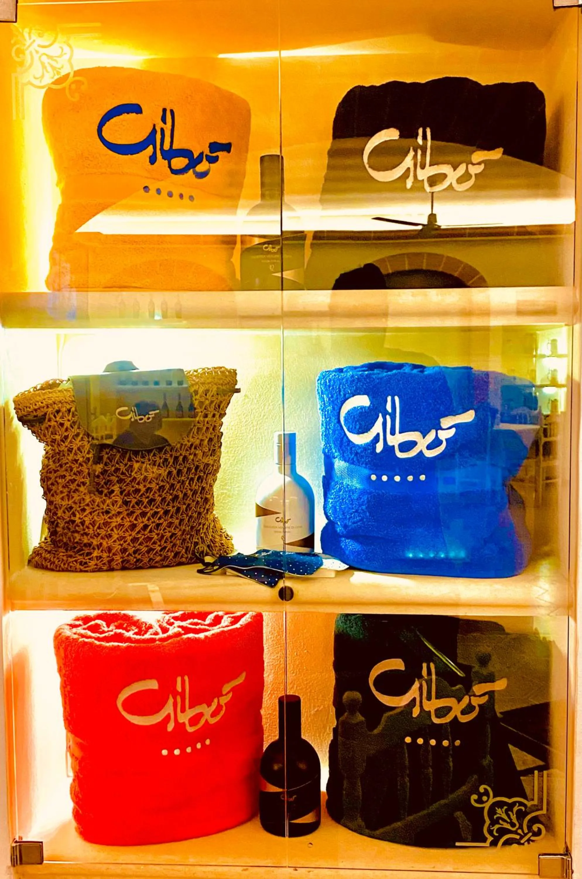 Logo/Certificate/Sign in Albergo 2 Mari