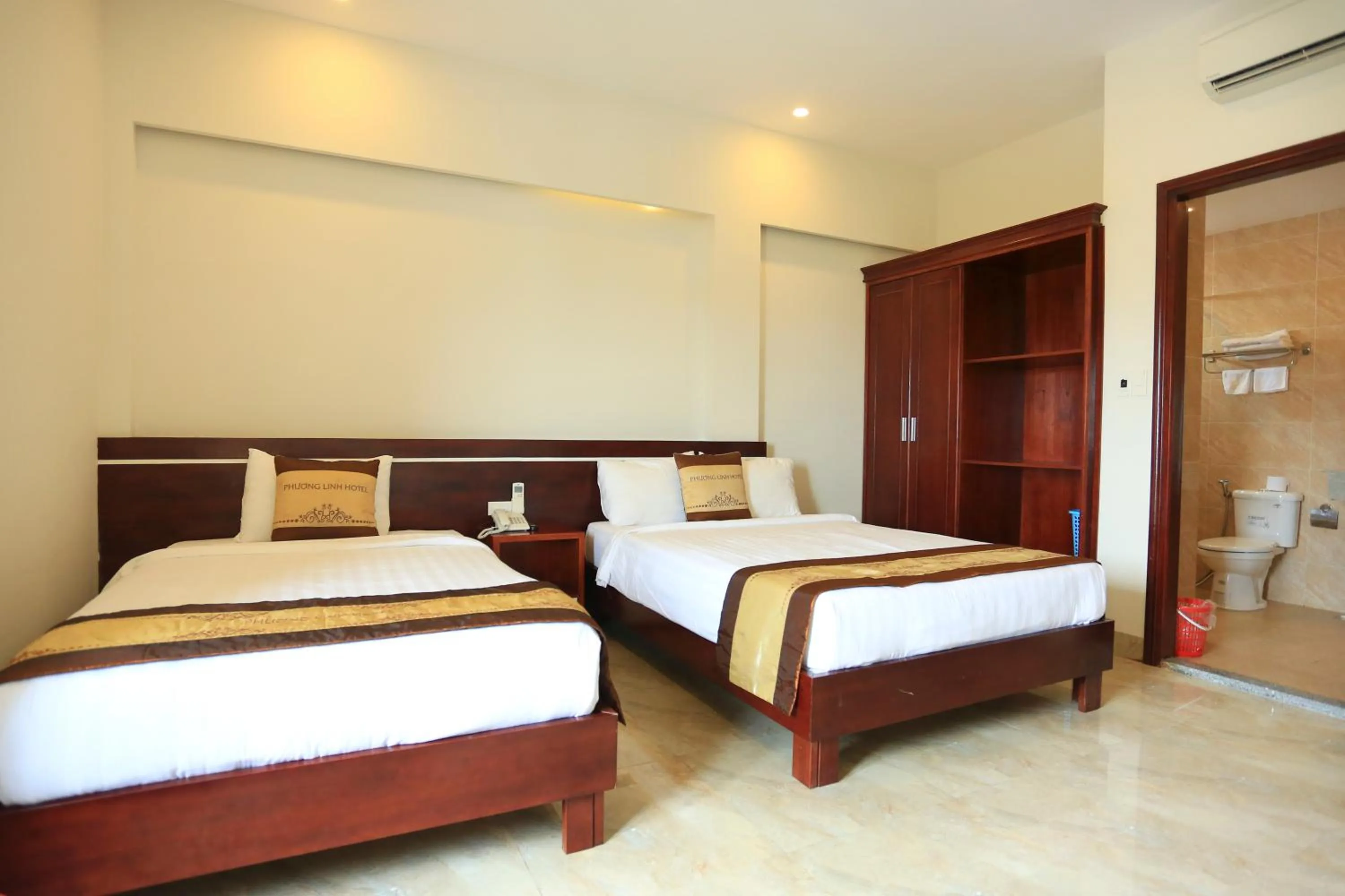 Bed in Phuong Linh Hotel