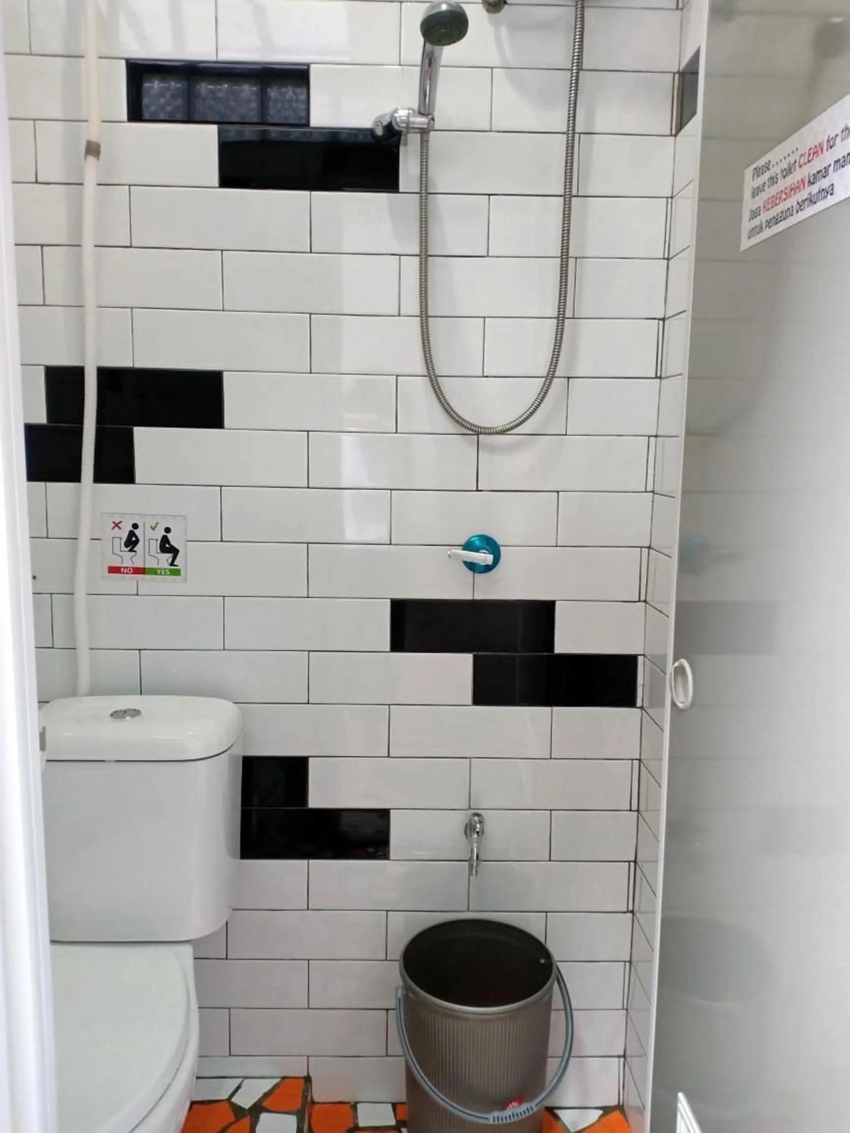 Jeng Tini Guest House