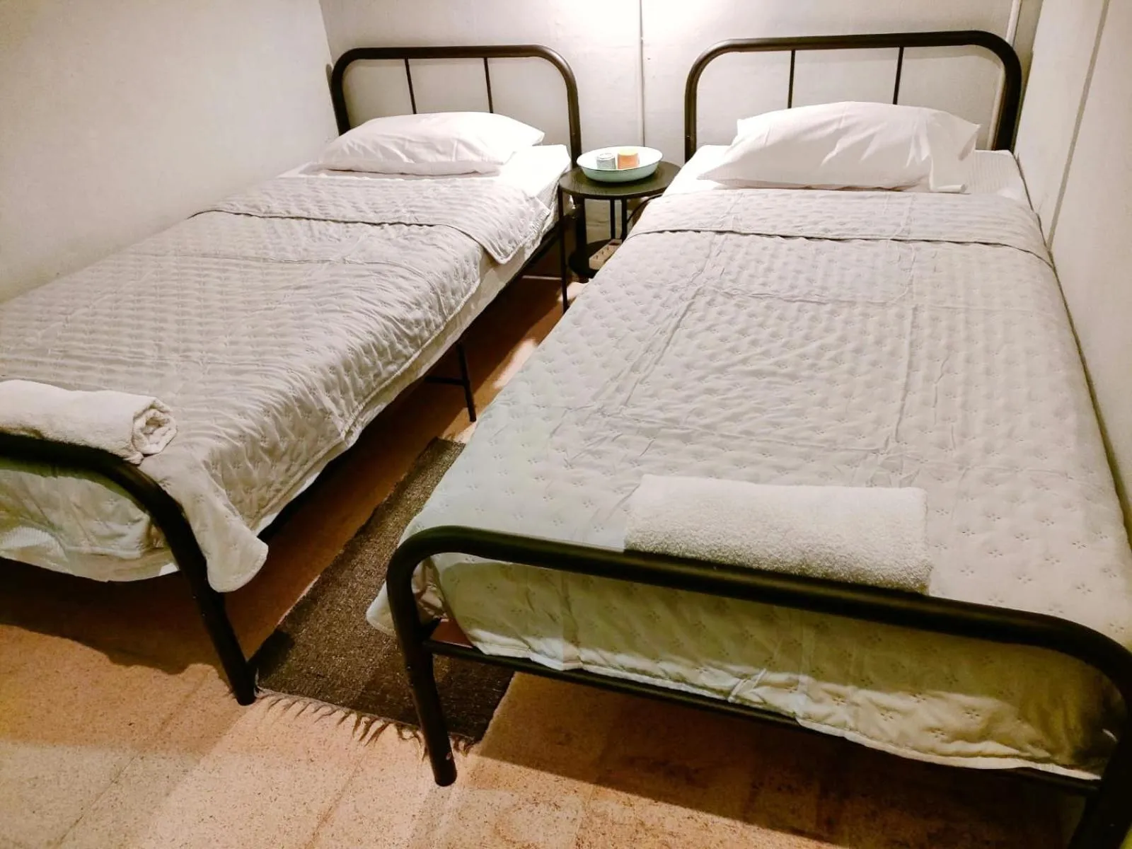 Bedroom, Bed in Jeng Tini Guest House