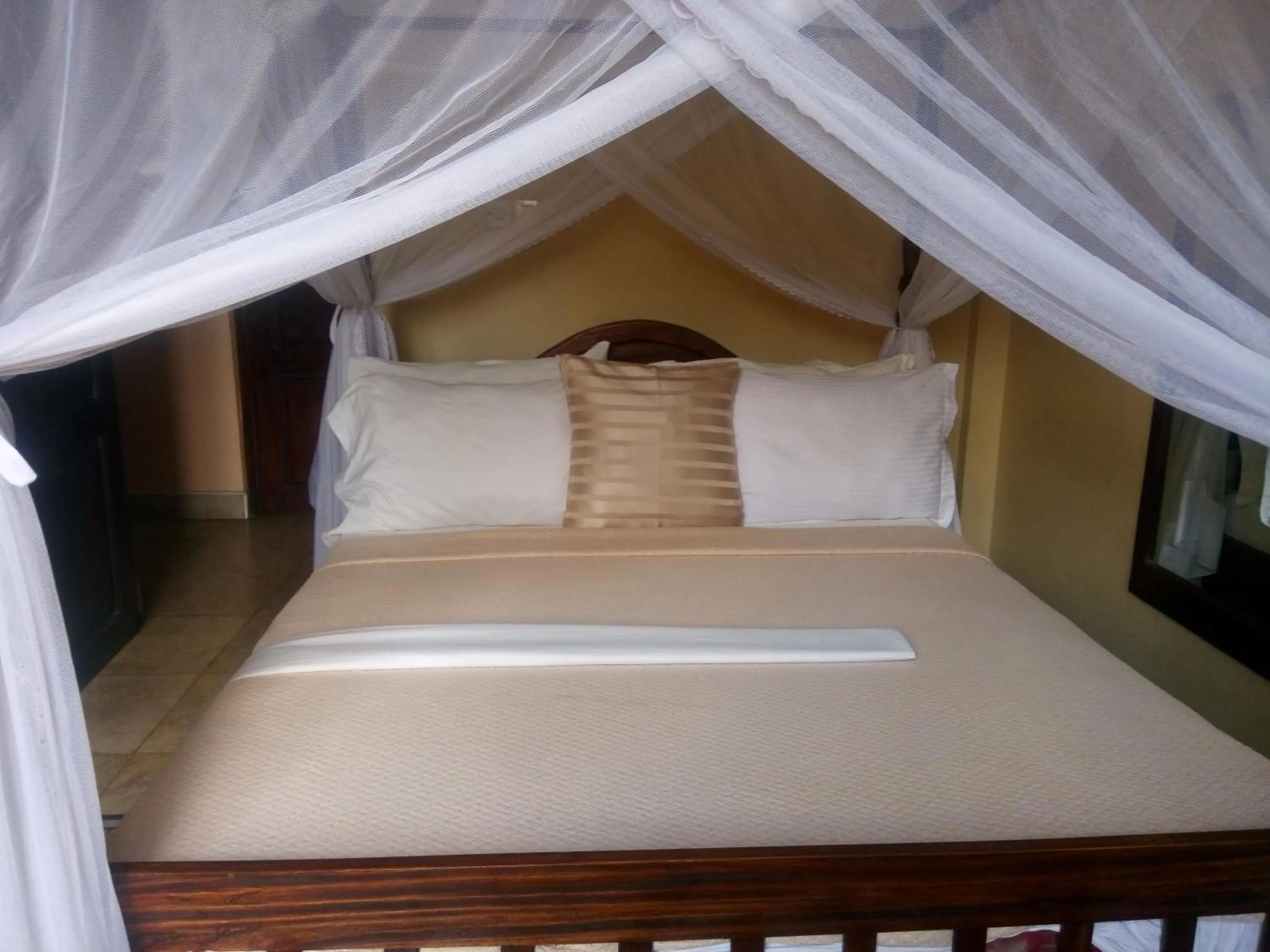 Bed in Transit Motel Ukonga