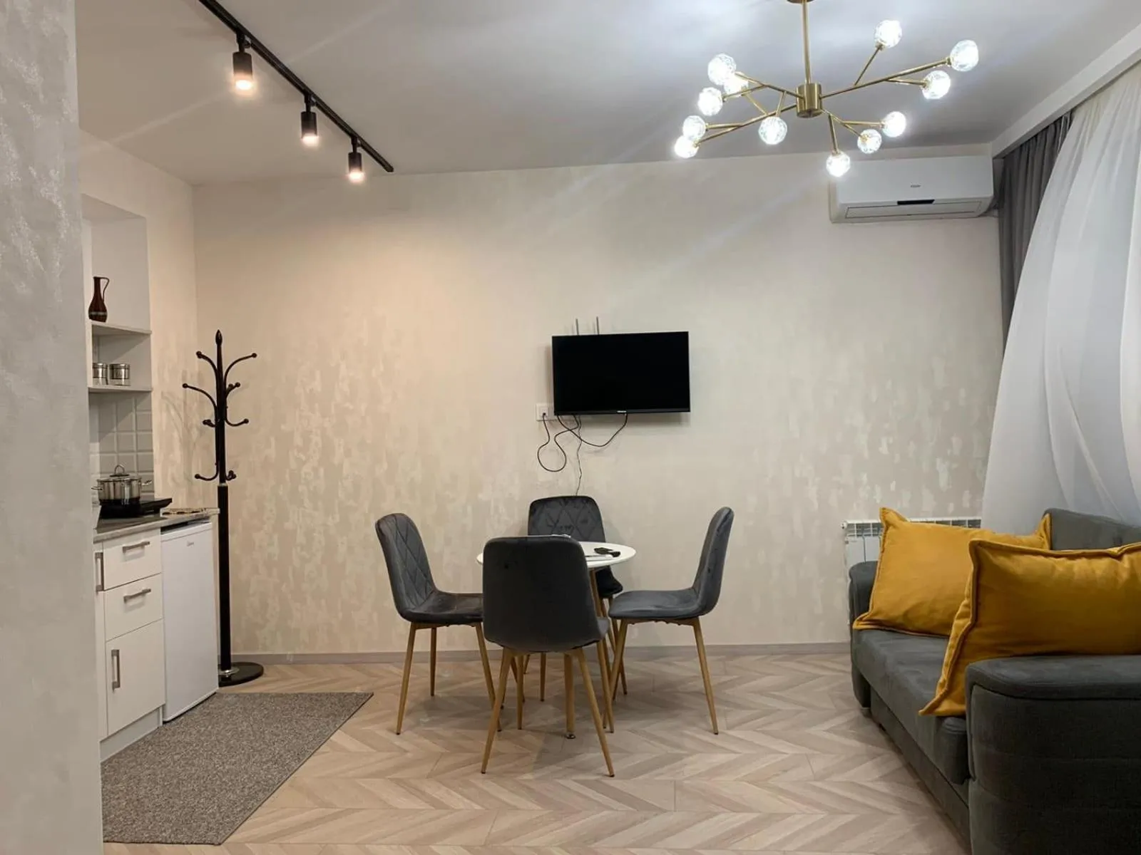 Home Plus Apartments