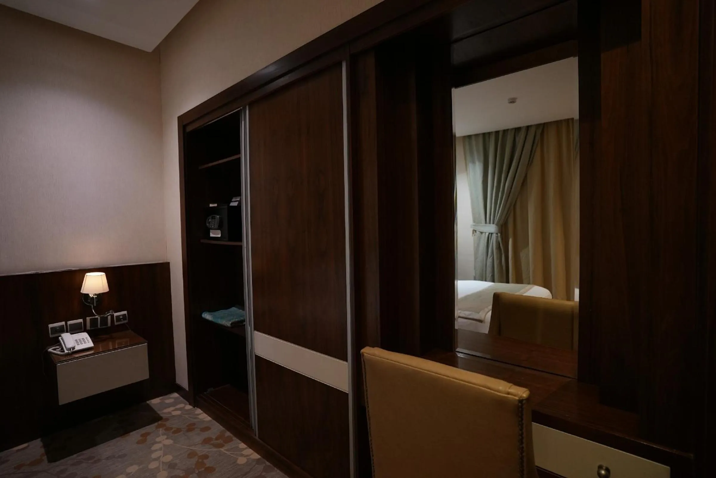 Bedroom, Bed in Palm Boutique Hotel