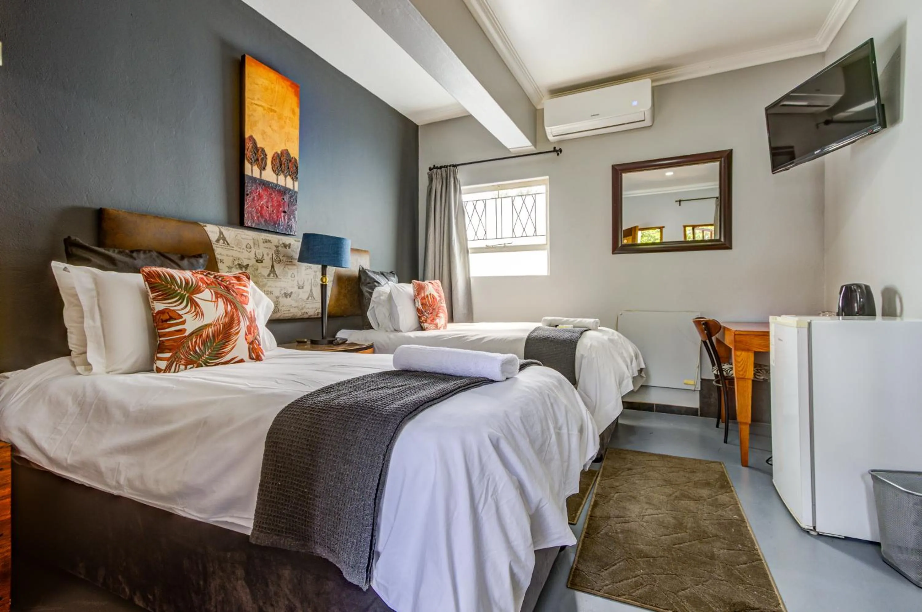 Bed in Africa Footprints Lodge Kempton Park
