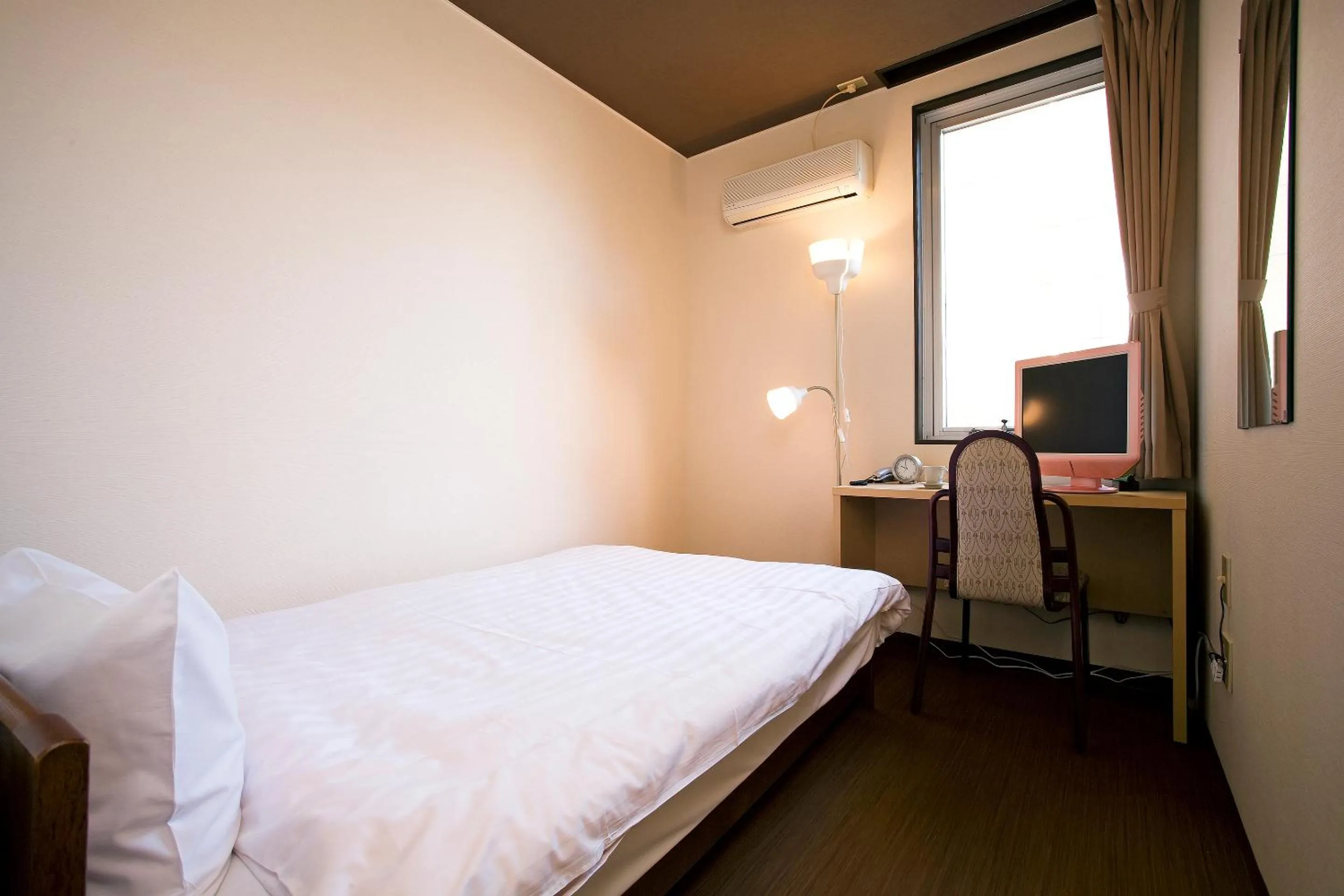 Photo of the whole room, Bed in Harbor Hotel Kaigetsu