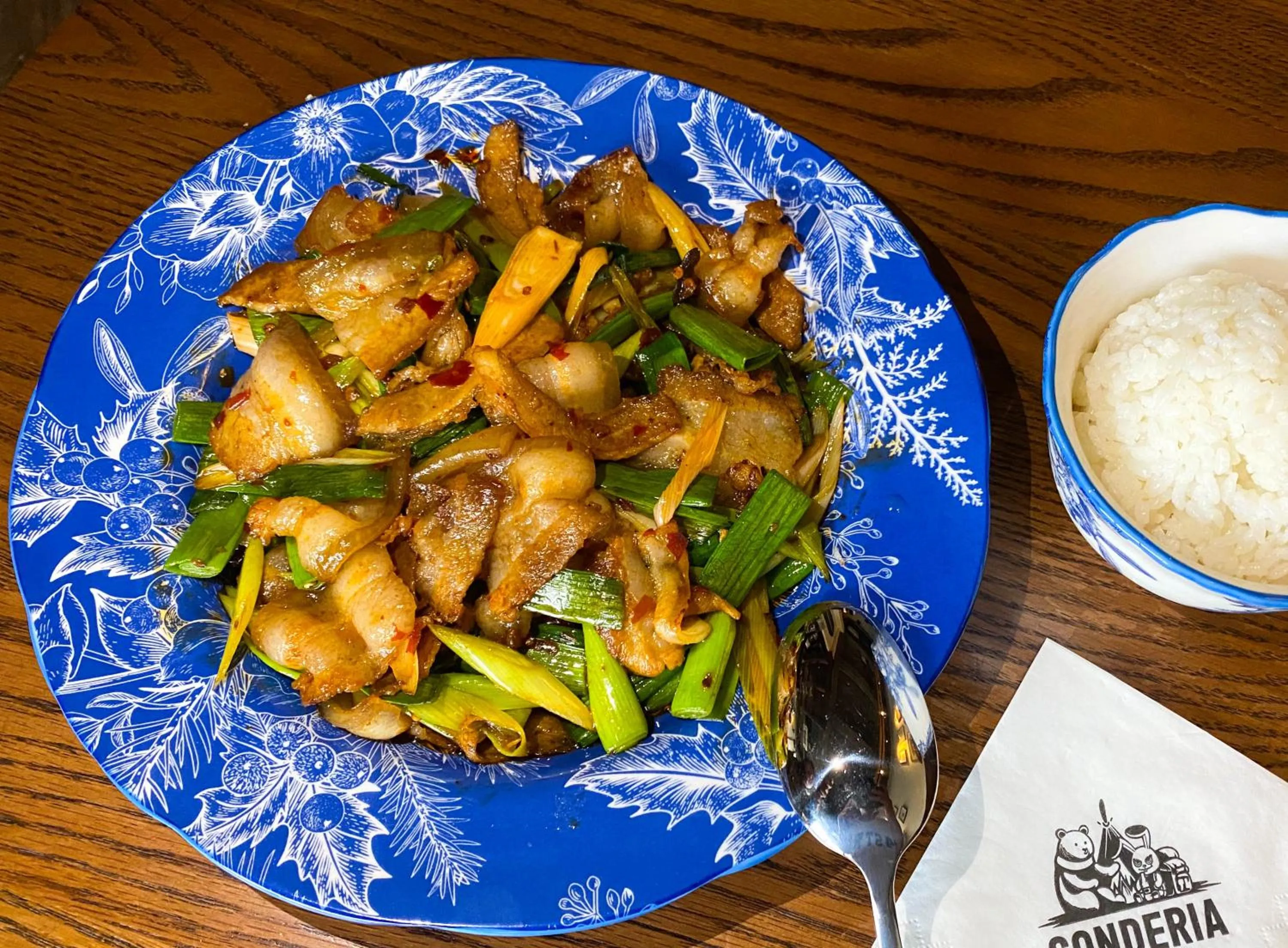 Lunch in SONDERIA Lazybones Hostel- Wenshu Temple Side, Chill Hostel with All-Day Brunch, Travel Agency in English & Local Bar Vibes