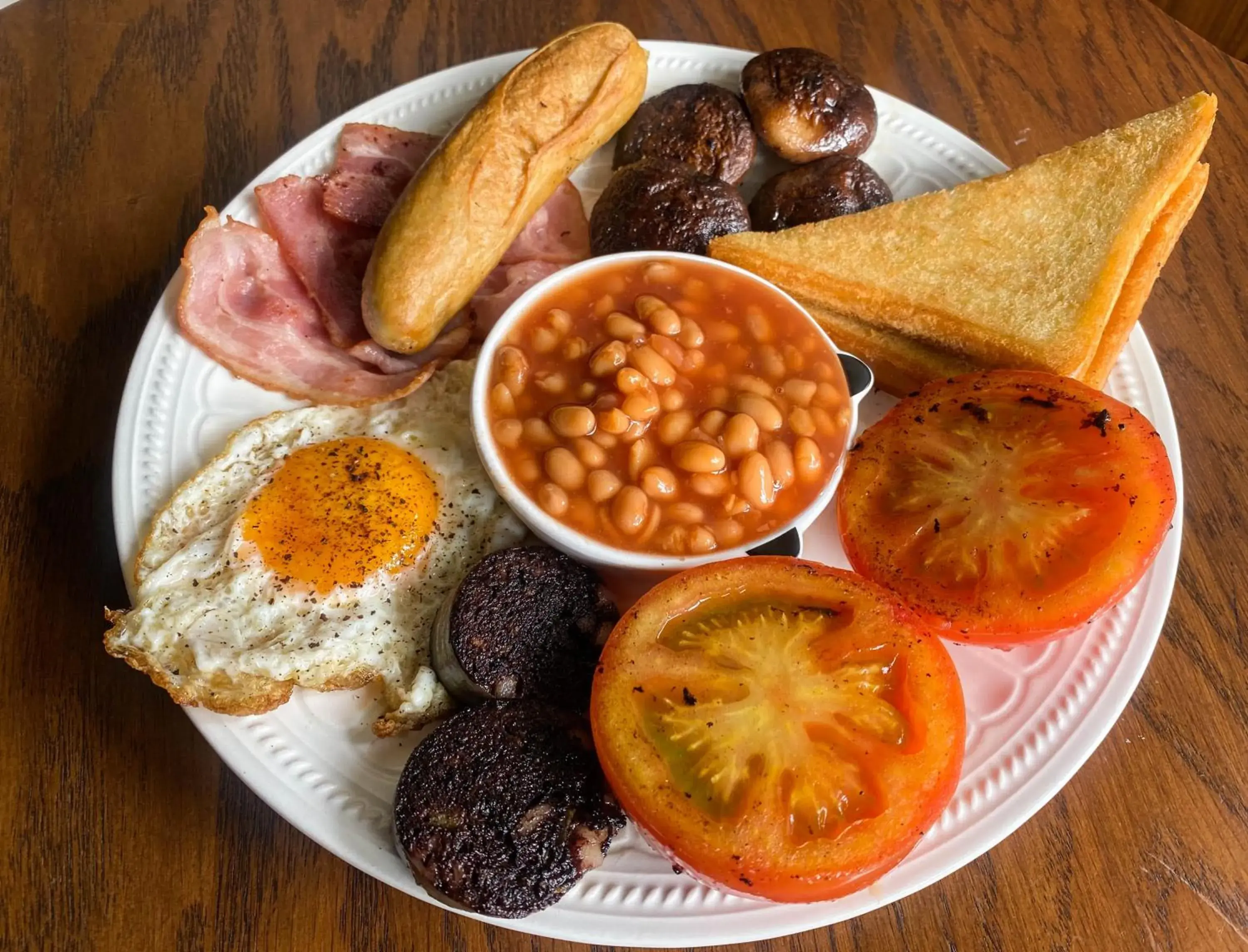 Breakfast in SONDERIA Lazybones Hostel- Wenshu Temple Side, Chill Hostel with All-Day Brunch, Travel Agency in English & Local Bar Vibes Breakfast in SONDERIA Lazybones Hostel- Wenshu Temple Side, Chill Hostel with All-Day Brunch, Travel Agency in English & Local Bar Vibes