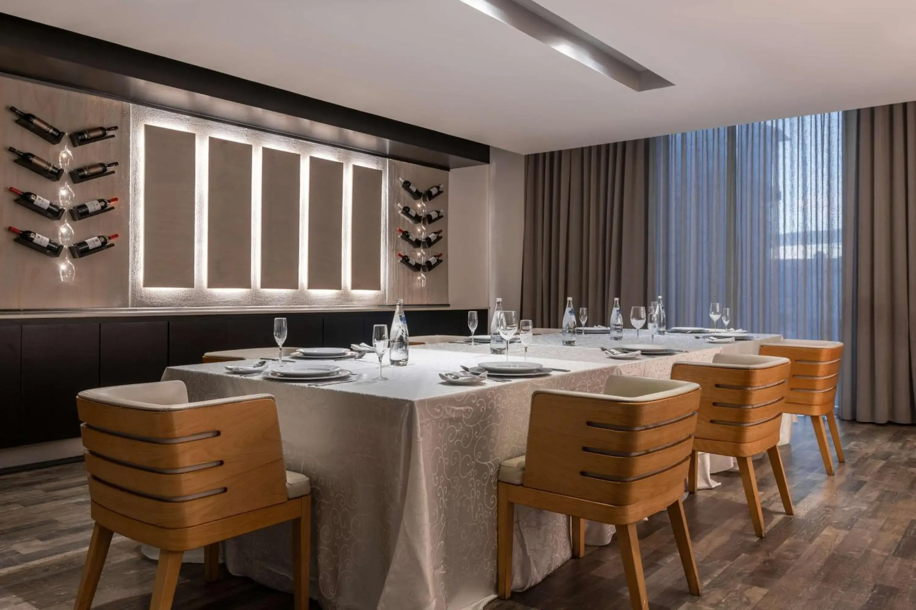 Restaurant/places to eat in Radisson Blu Hotel, Port Elizabeth Restaurant/places to eat in Radisson Blu Hotel, Port Elizabeth