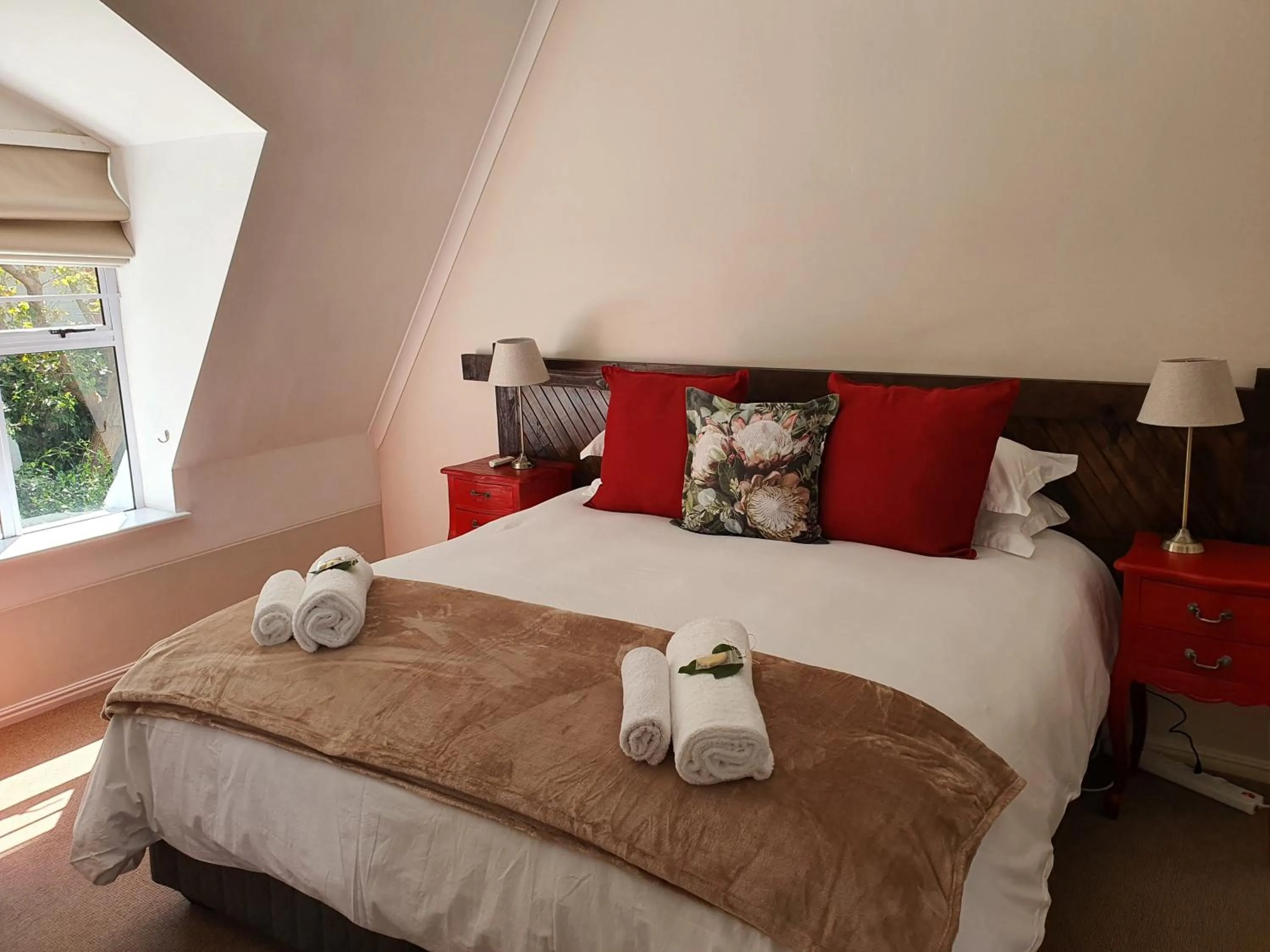 Bed in Wild Olive Guest House & Villa