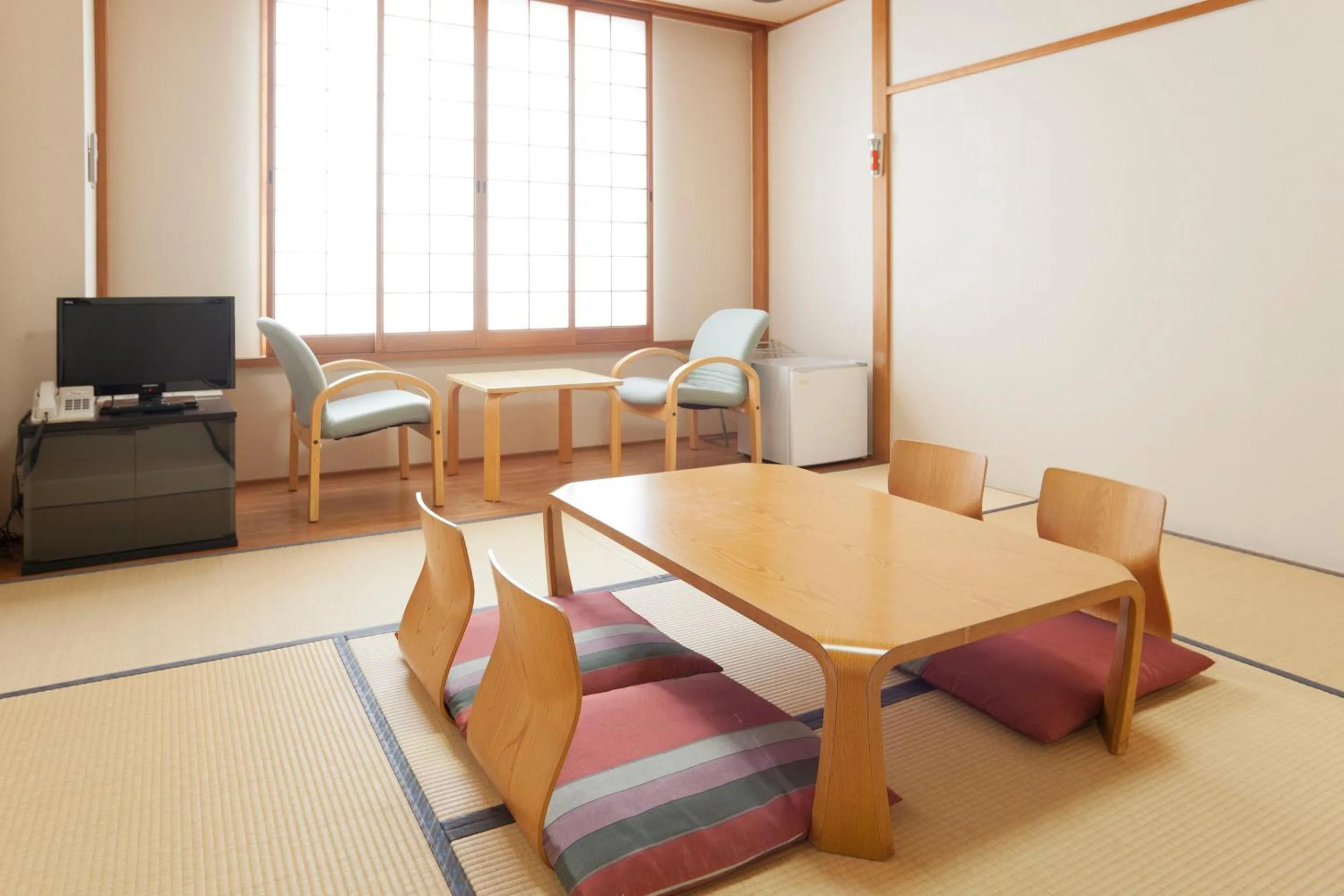 Photo of the whole room in Sunrise Awaji