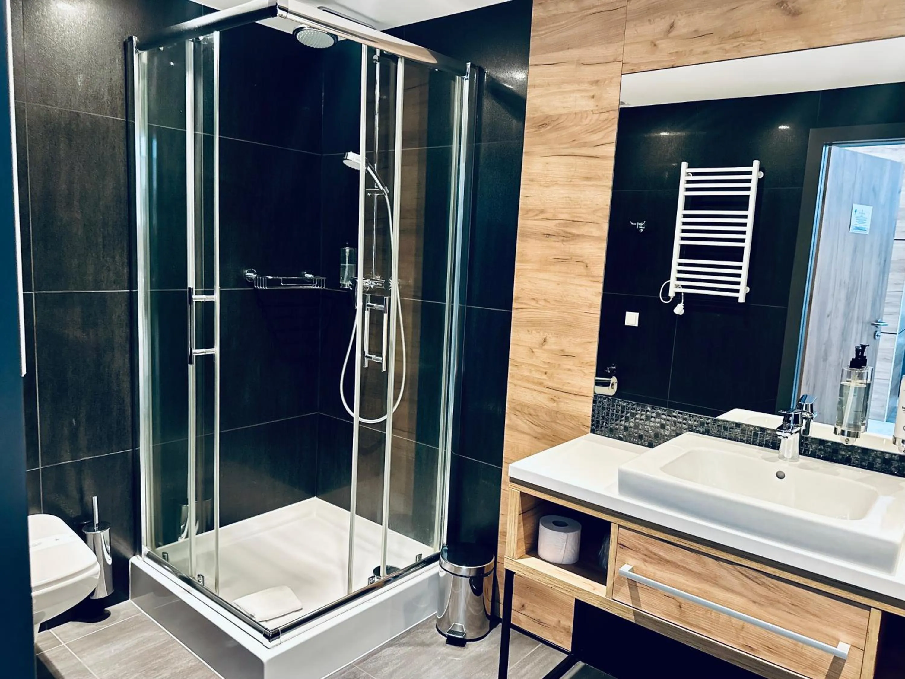 Shower in Hotel Limanova