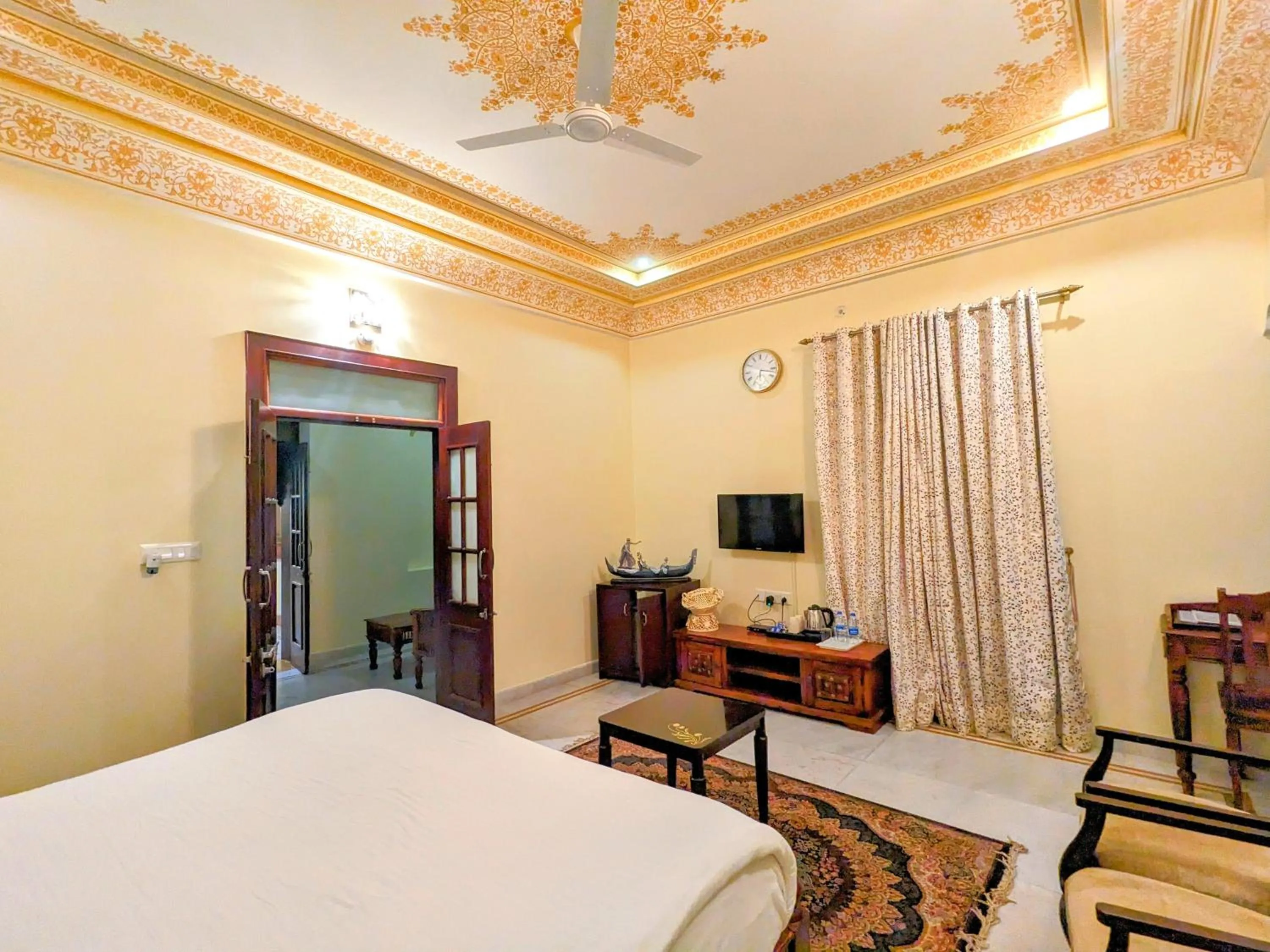Bedroom, Bed in Syna Heritage Hotel