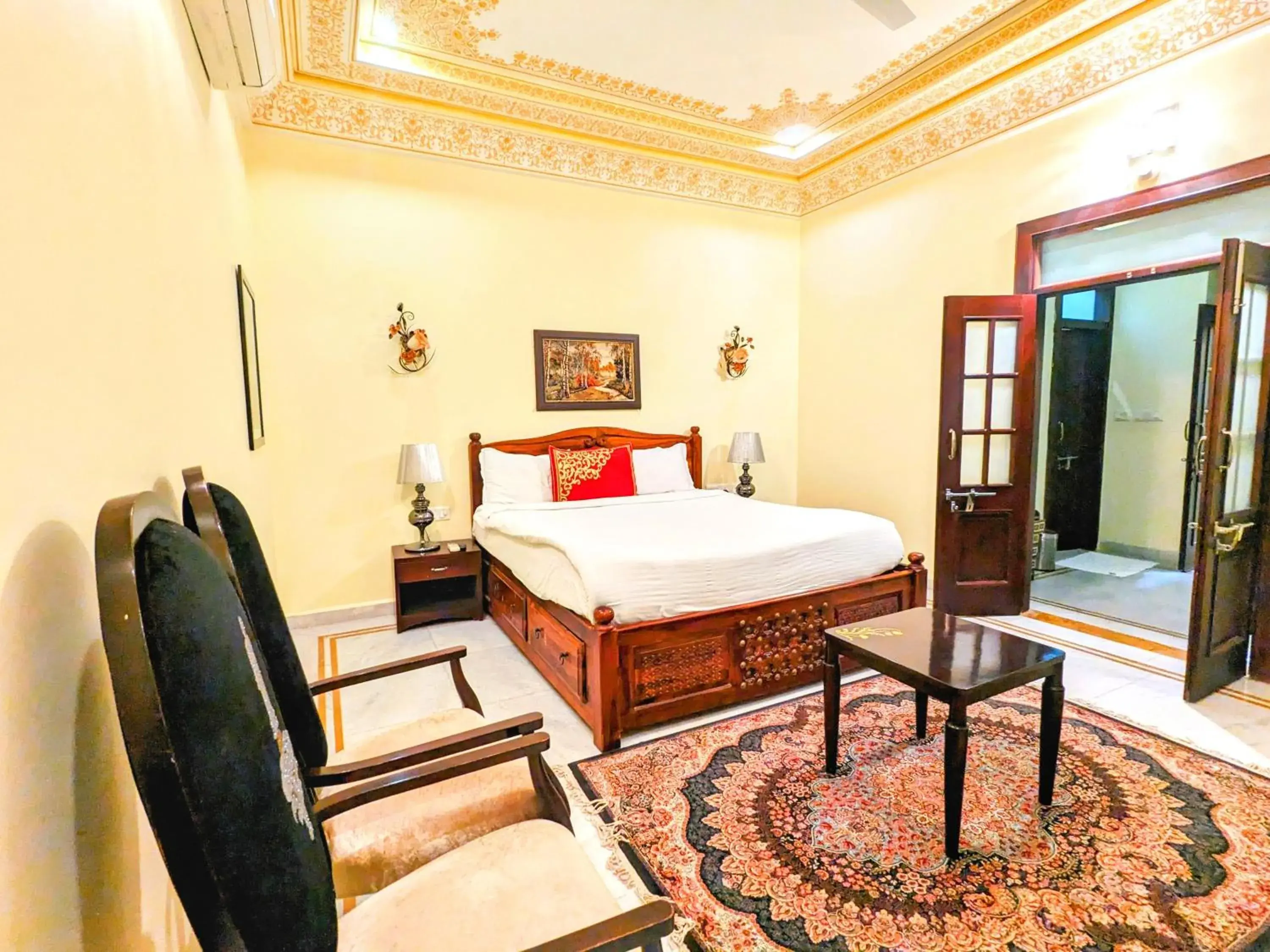 Bedroom, Bed in Syna Heritage Hotel Bedroom, Bed in Syna Heritage Hotel