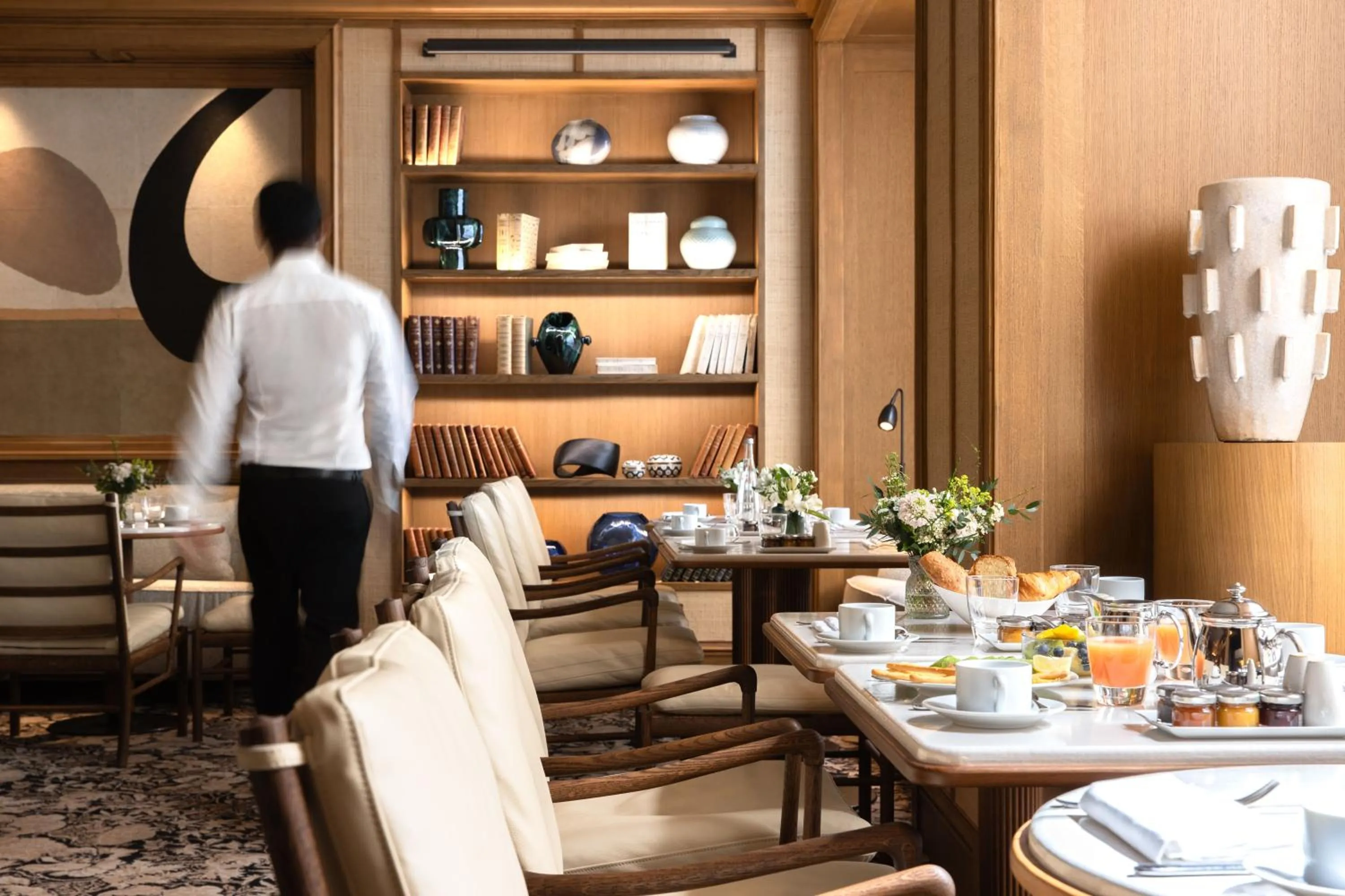 Breakfast in Esprit Saint Germain